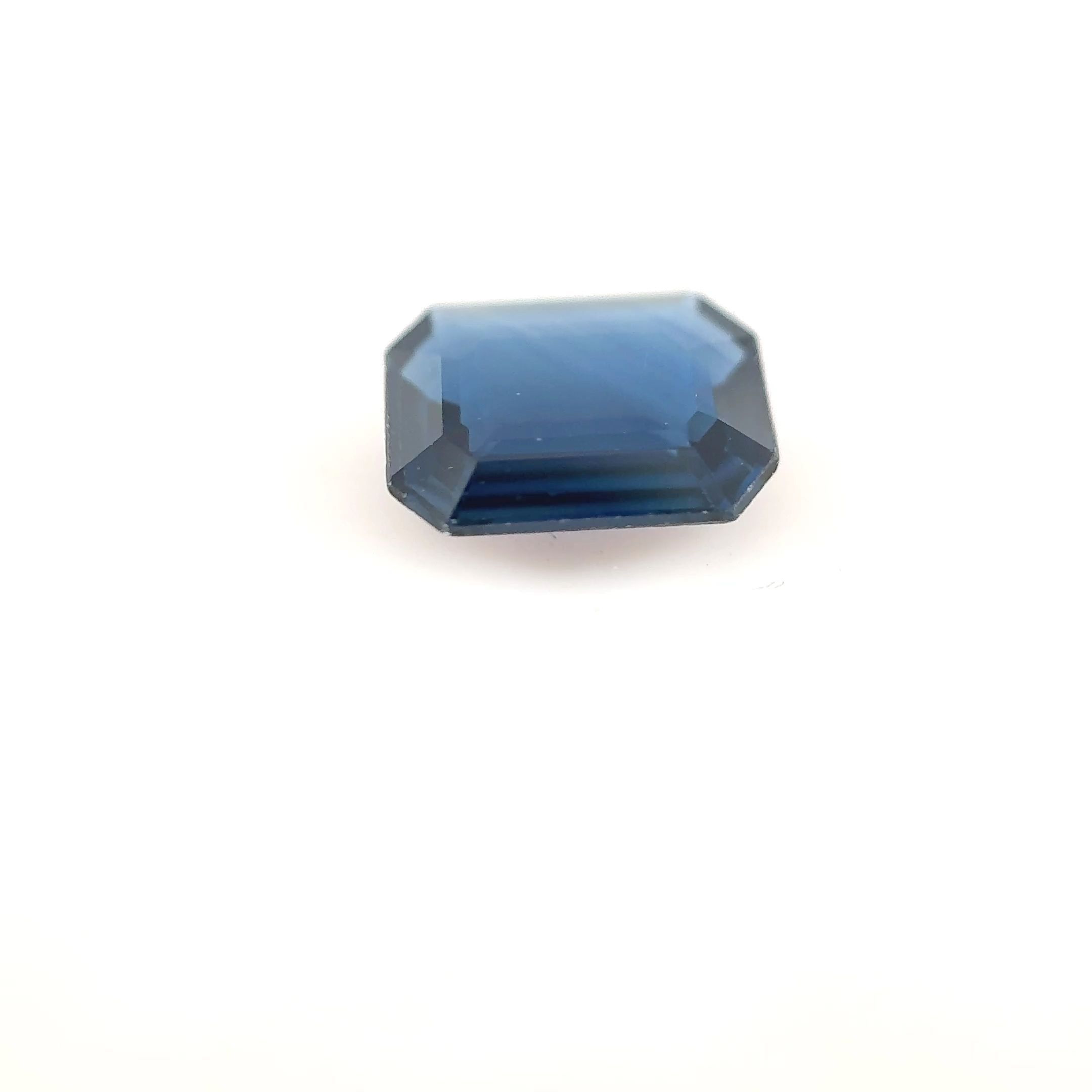 0.81ct SAPPHIRE