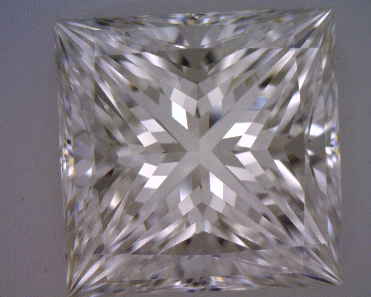 3,01 ct Diament naturalny w szlifie księżniczki