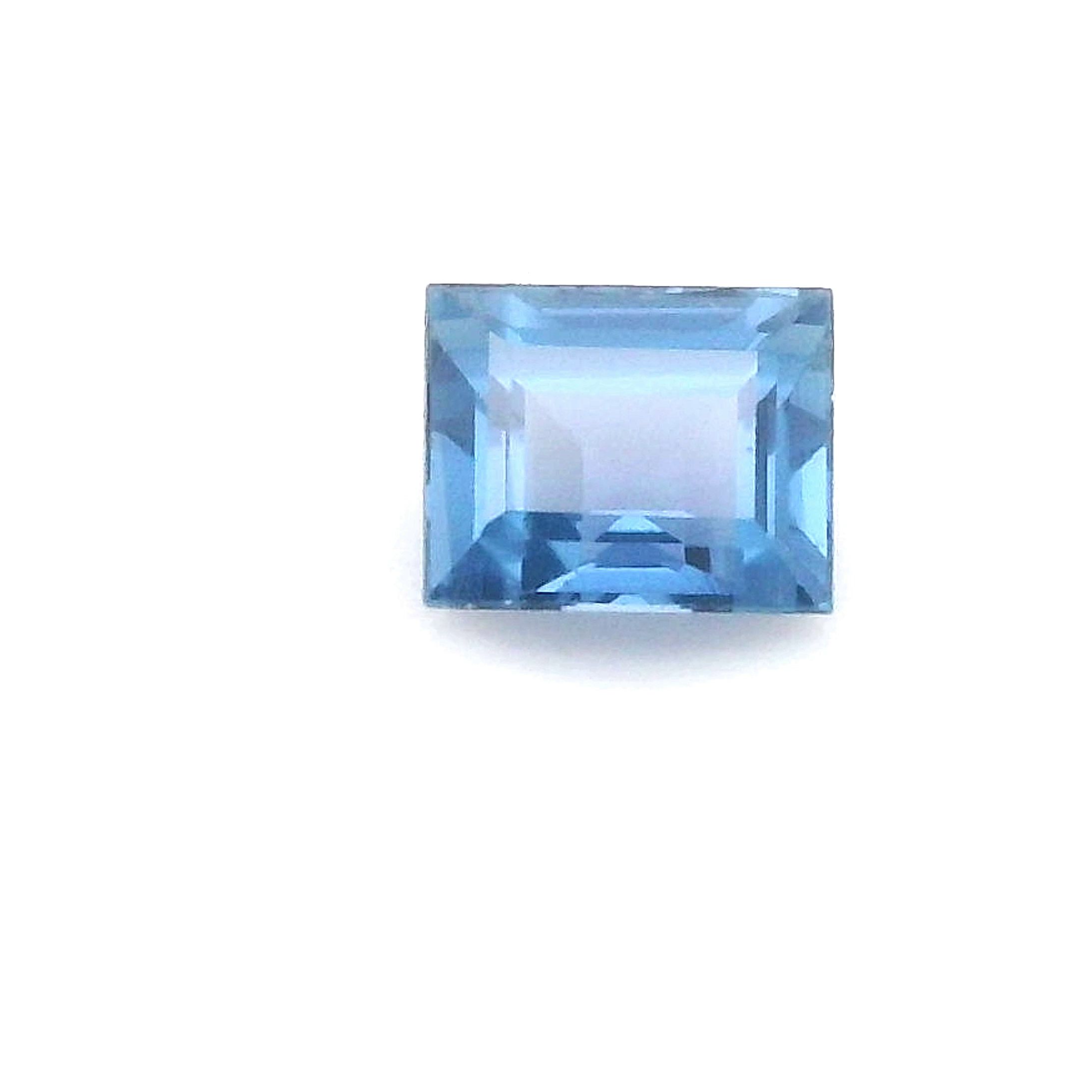 0.31 ct Baguette Blue Sapphire
