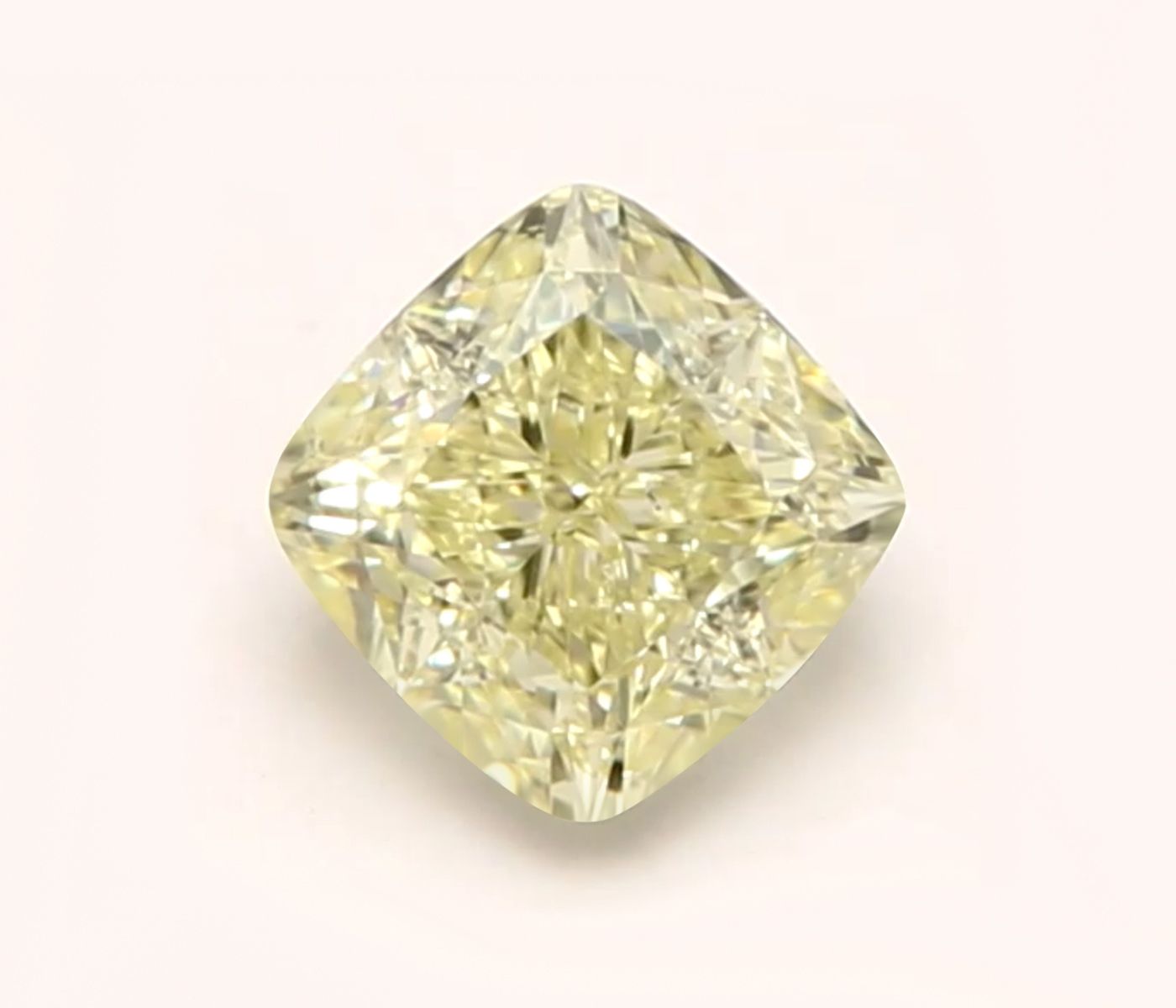 Diamante 0,36 ct CUSHION MODIFIED
