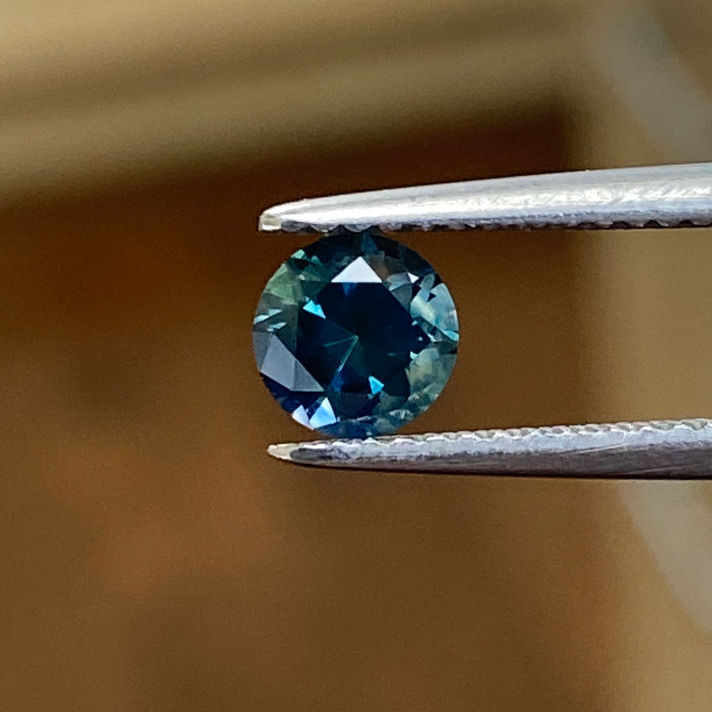 0.76ct Sapphire
