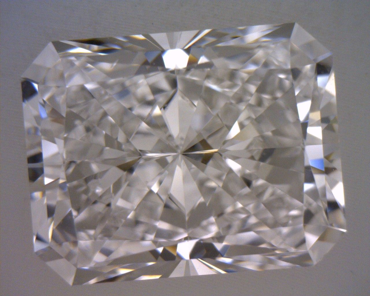 3,01 ct Diament naturalny w szlifie radiant
