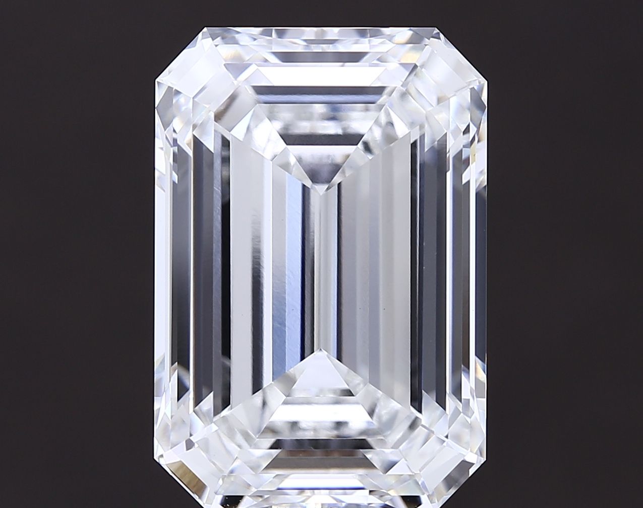 2.01ct Emerald F - VS1 - Excellent cut - LD233596