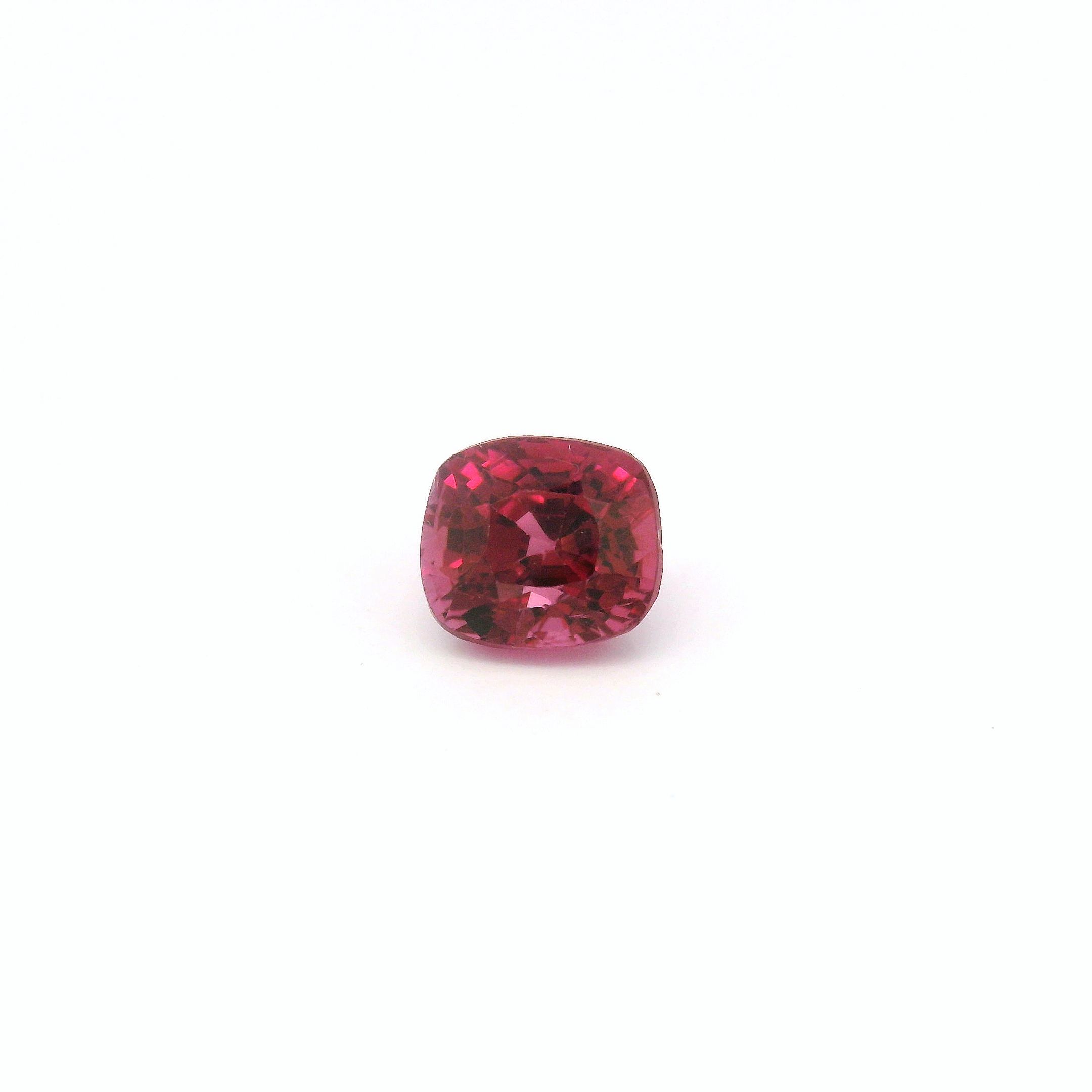 0.87ct SPINEL