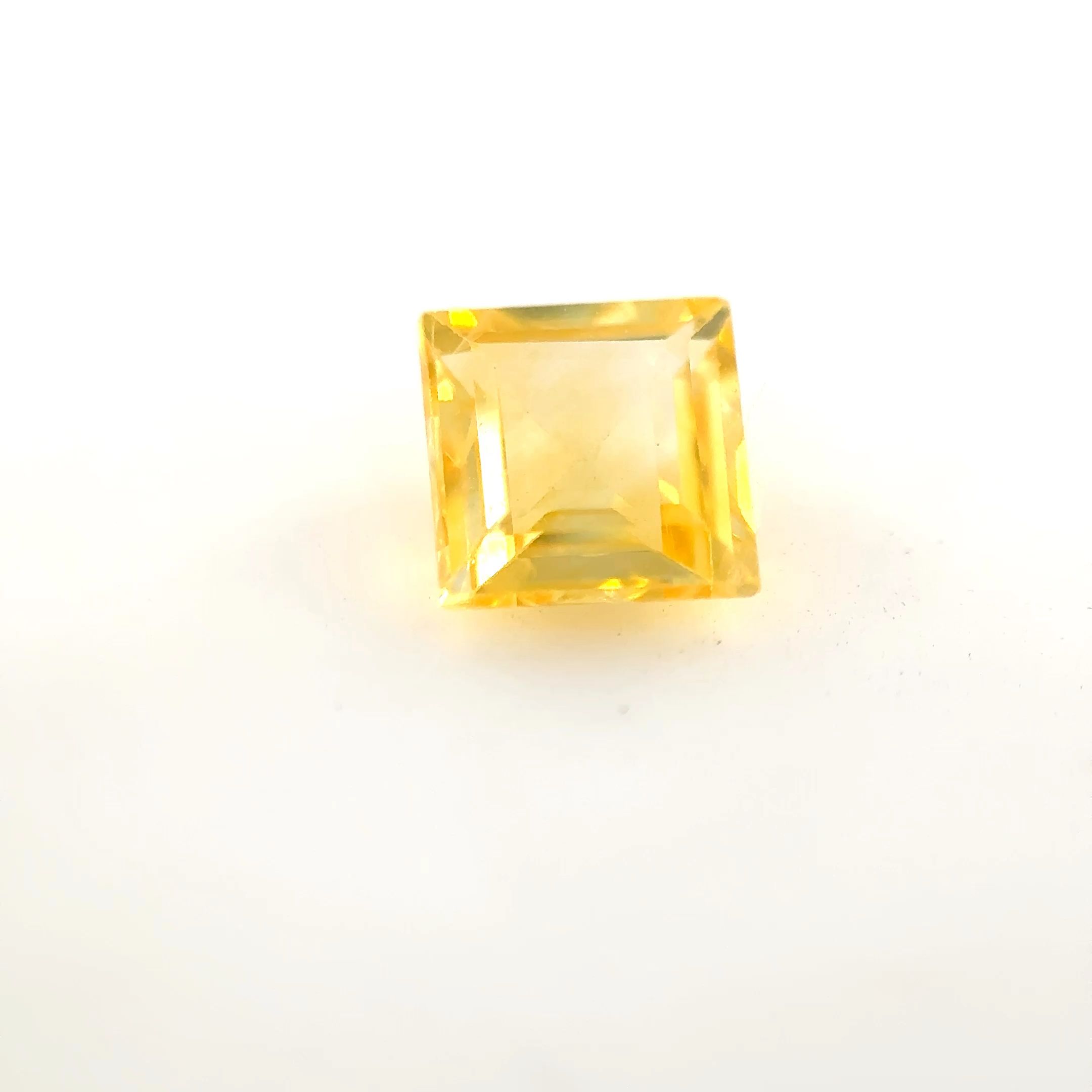 0.81ct SAPPHIRE