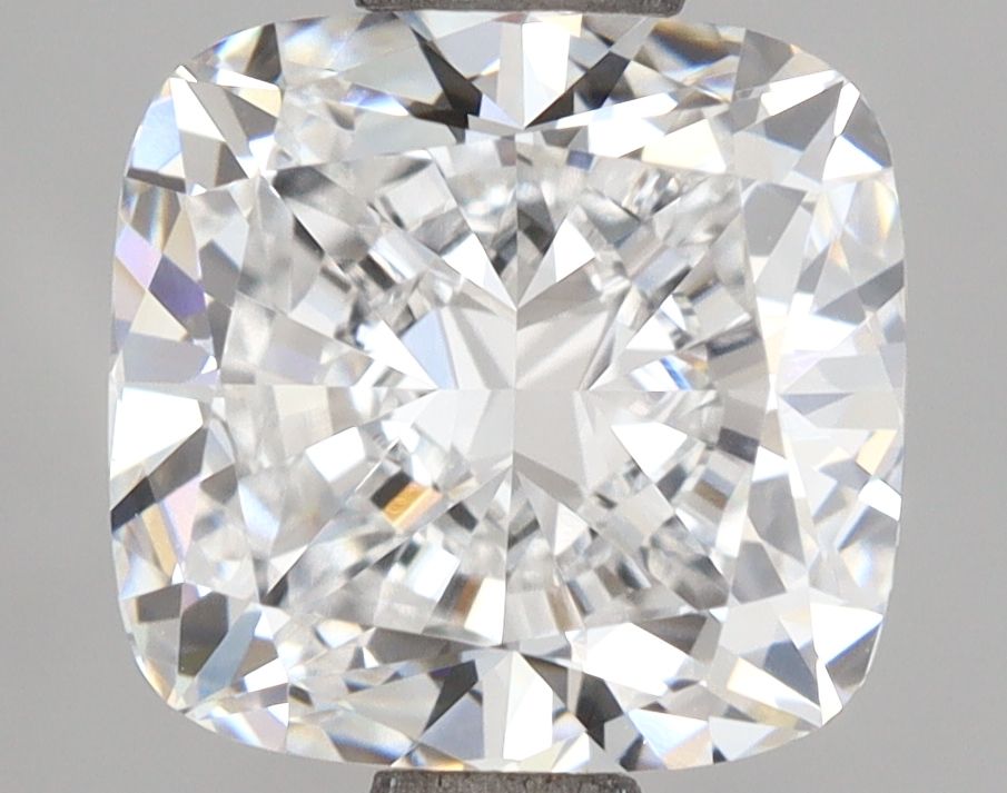2.01ct Cushion D - VVS1 - Excellent cut - LD323027