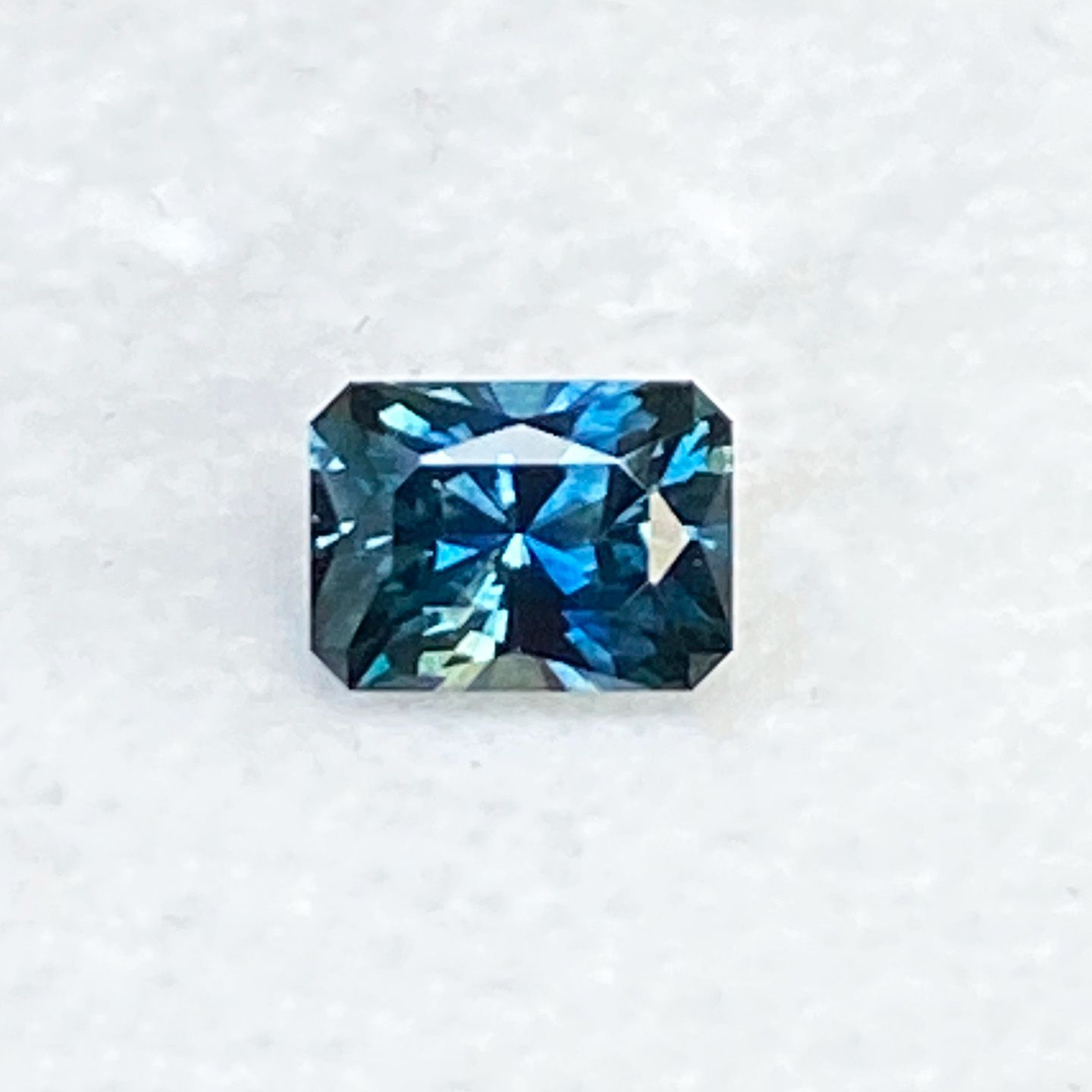 0.7ct Sapphire
