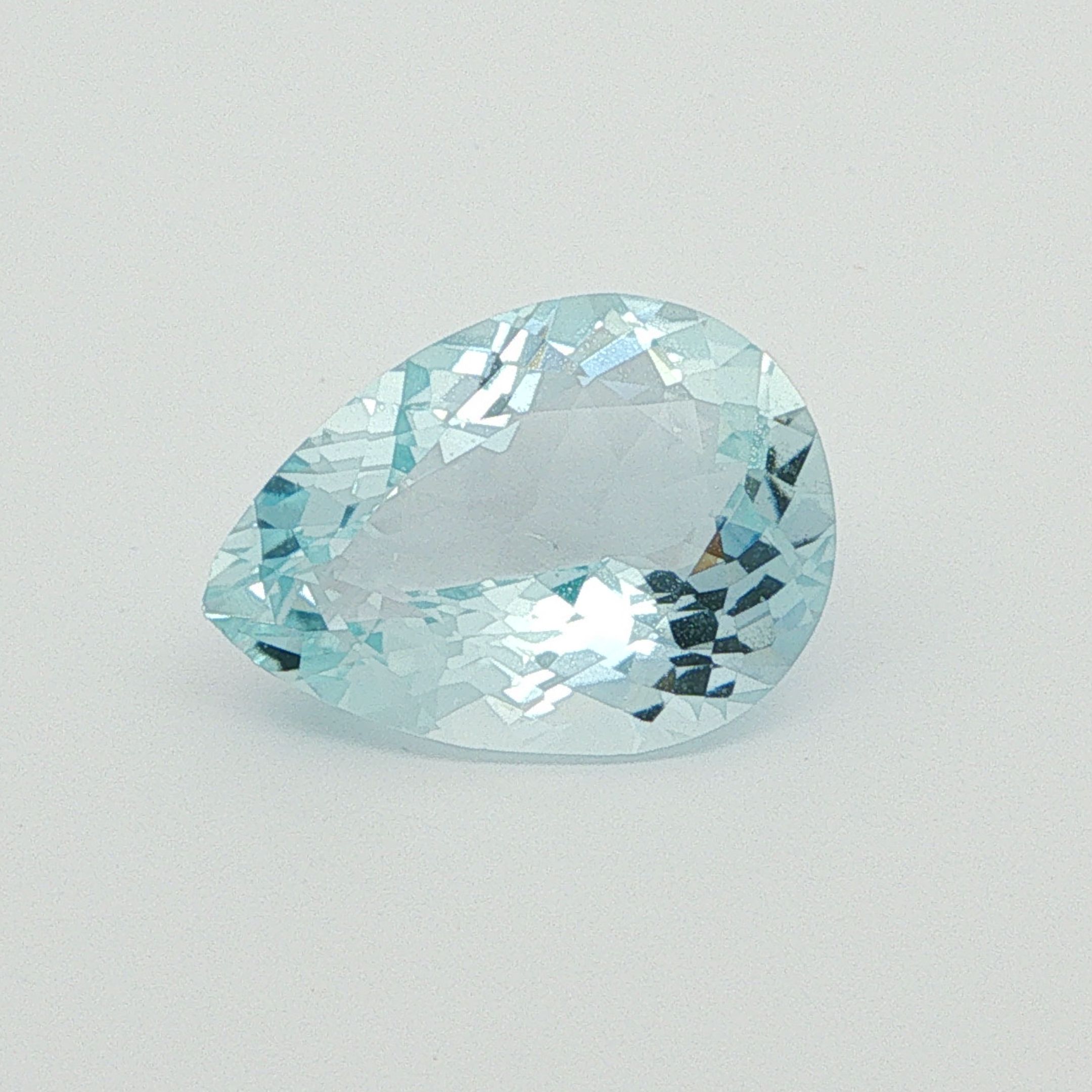 8.7ct Aquamarine