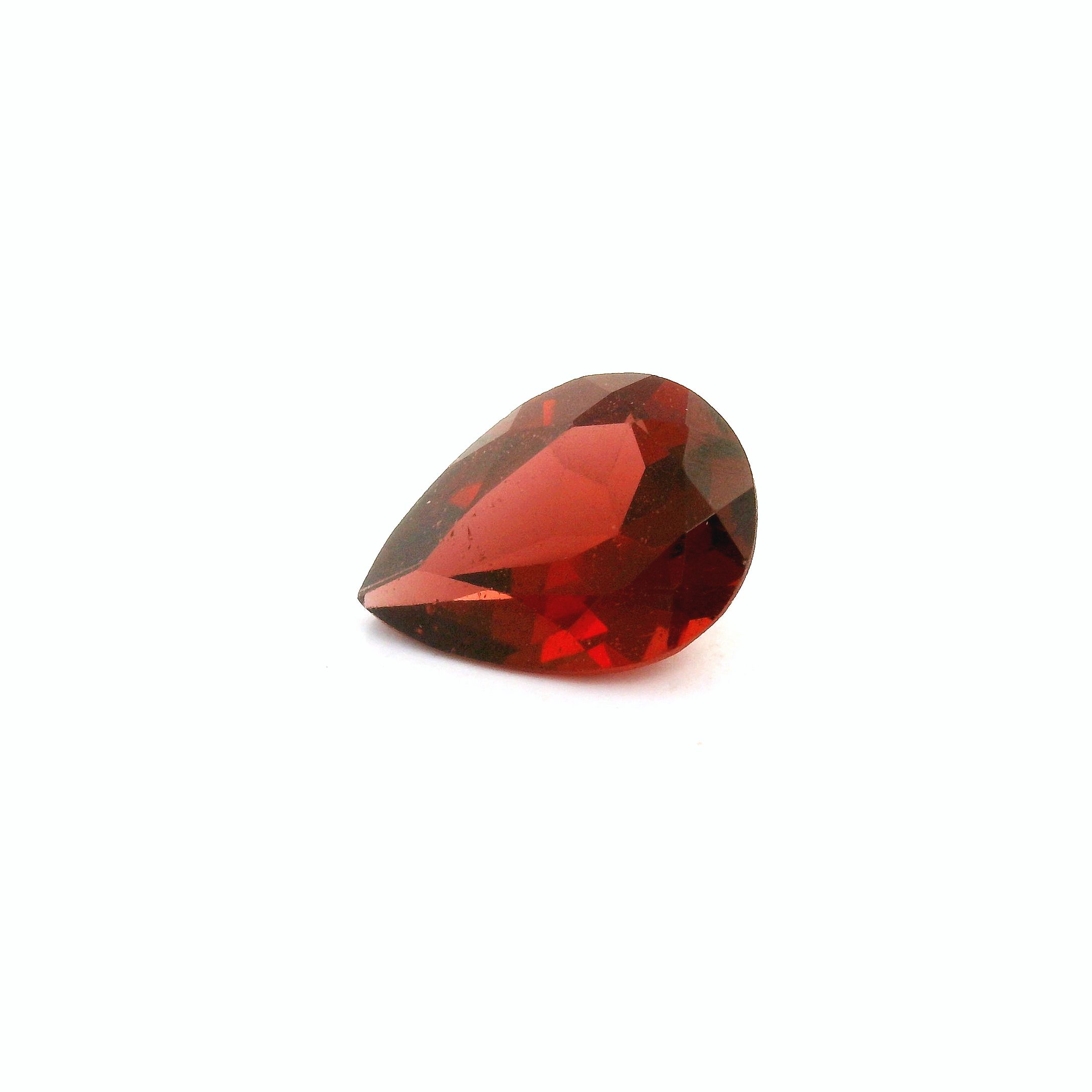 Certified Garnet Pear 1.23 ct gemstone, Red