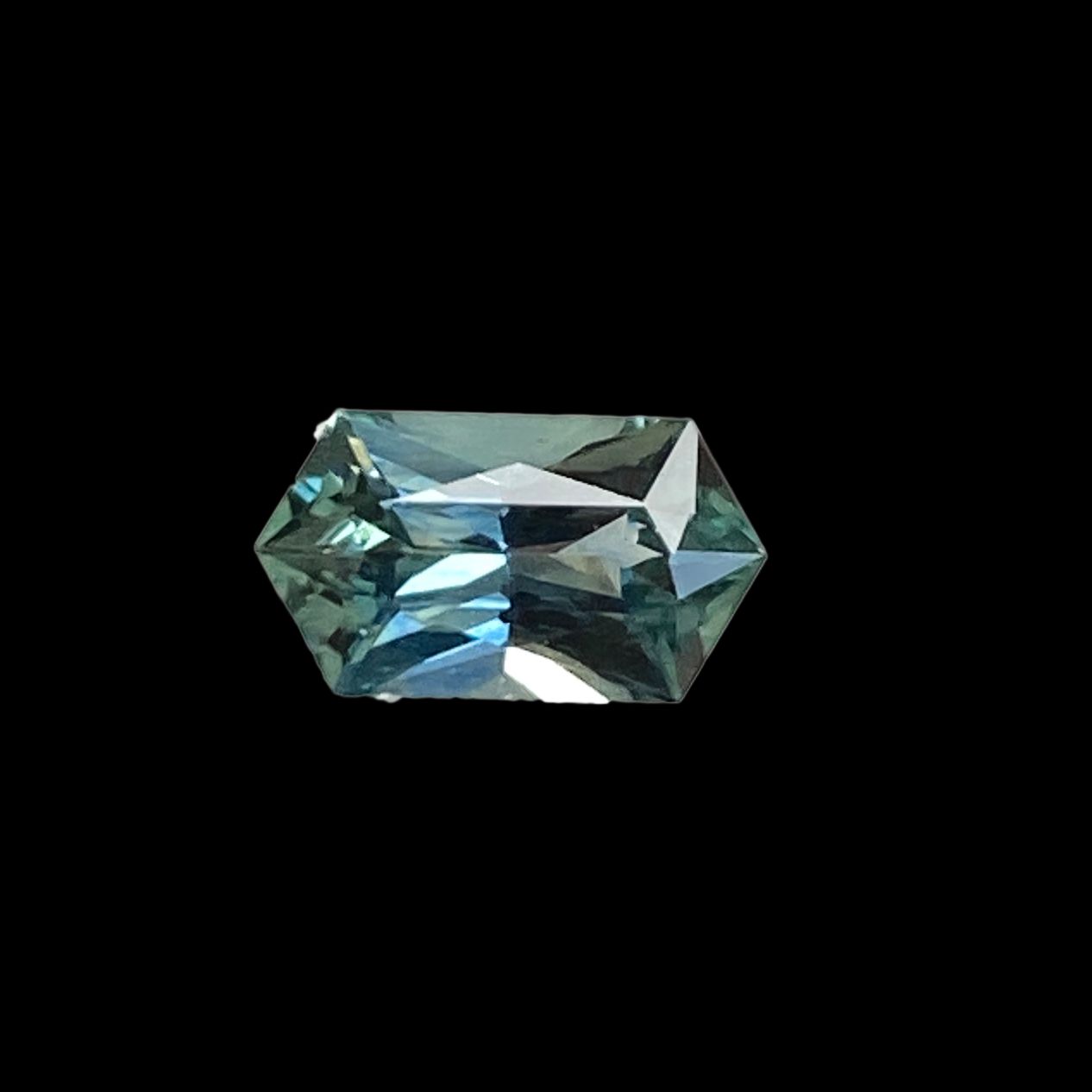 0.81ct Sapphire