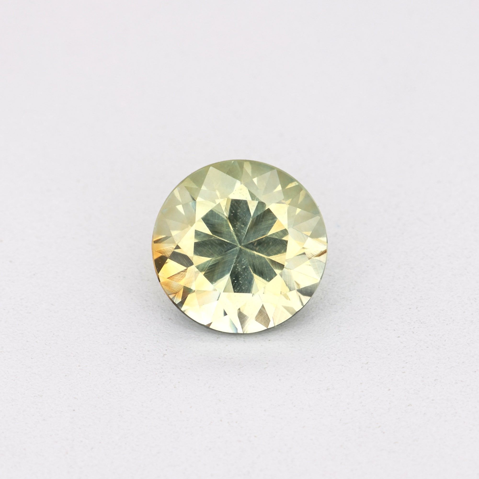 0.9ct Sapphire