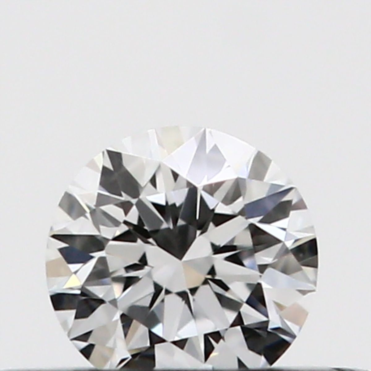 ROUND 0.19 carat diamond