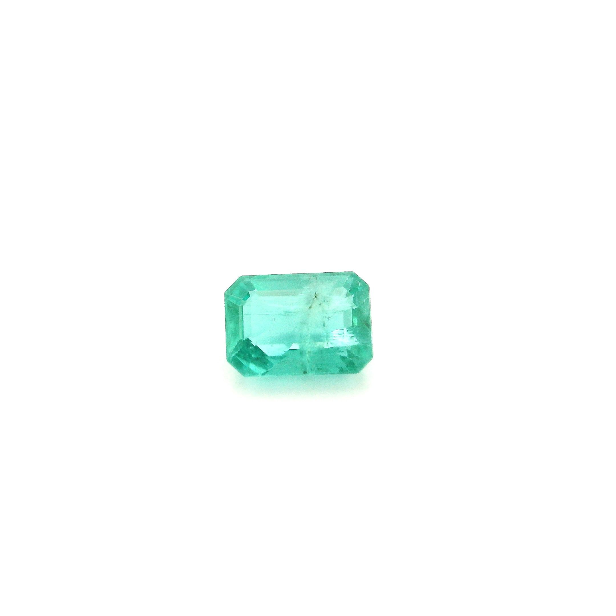 0.96ct EMERALD
