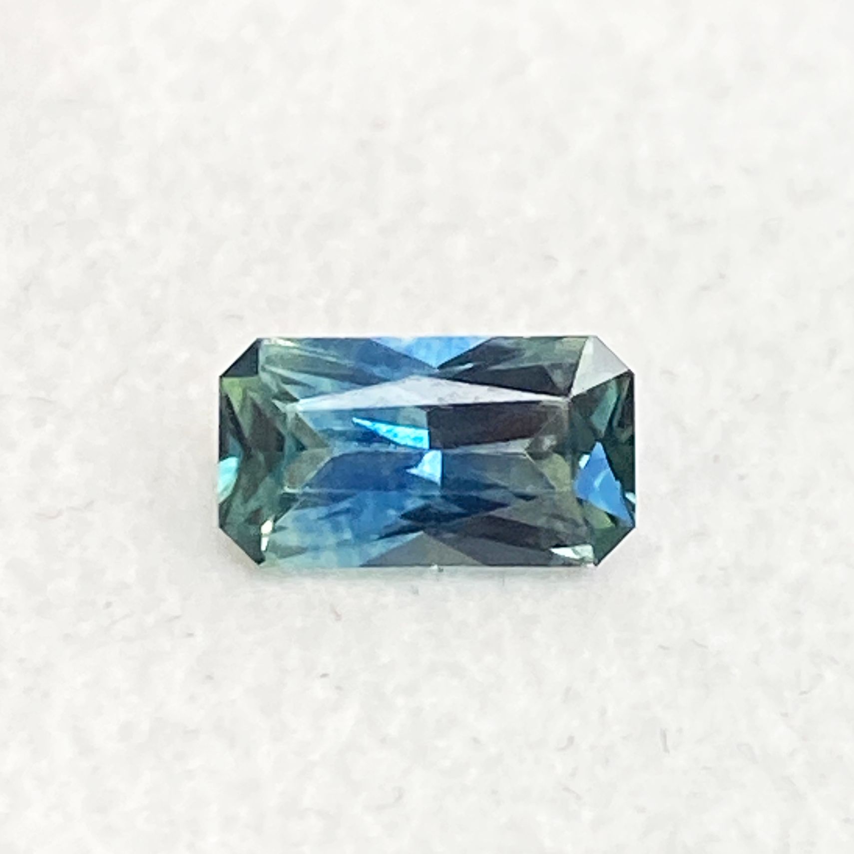 0.8ct Sapphire