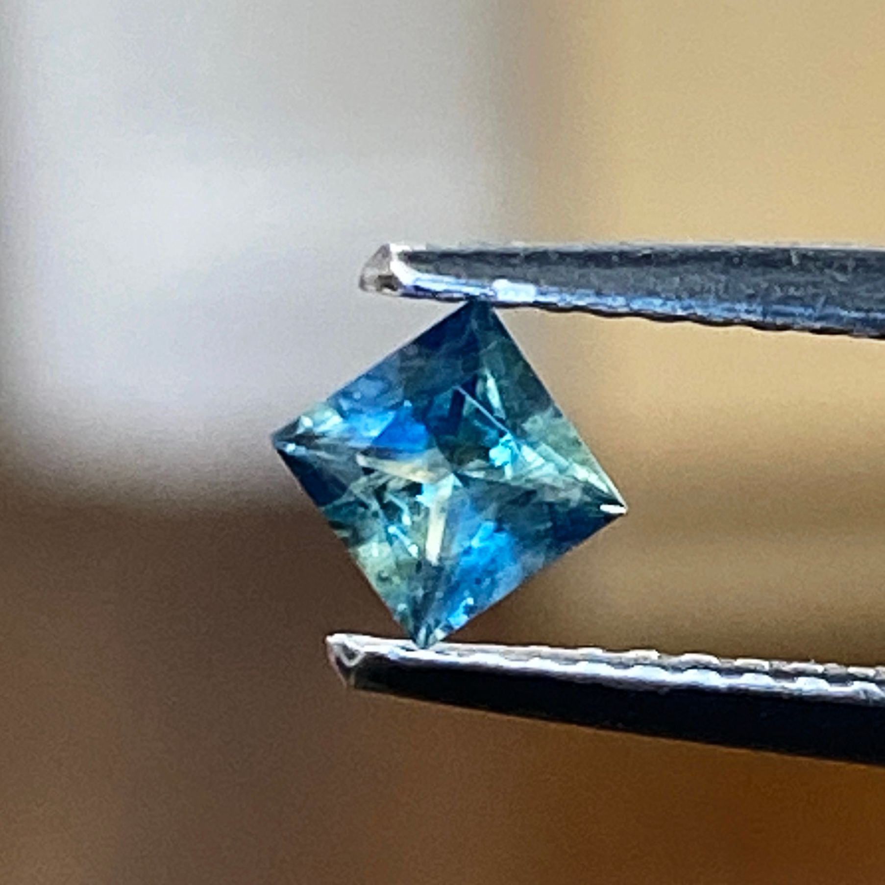 0.38ct Sapphire