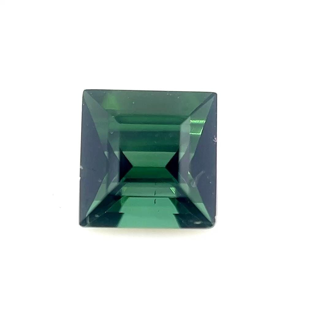 0.49 ct Baguette Green Tourmaline