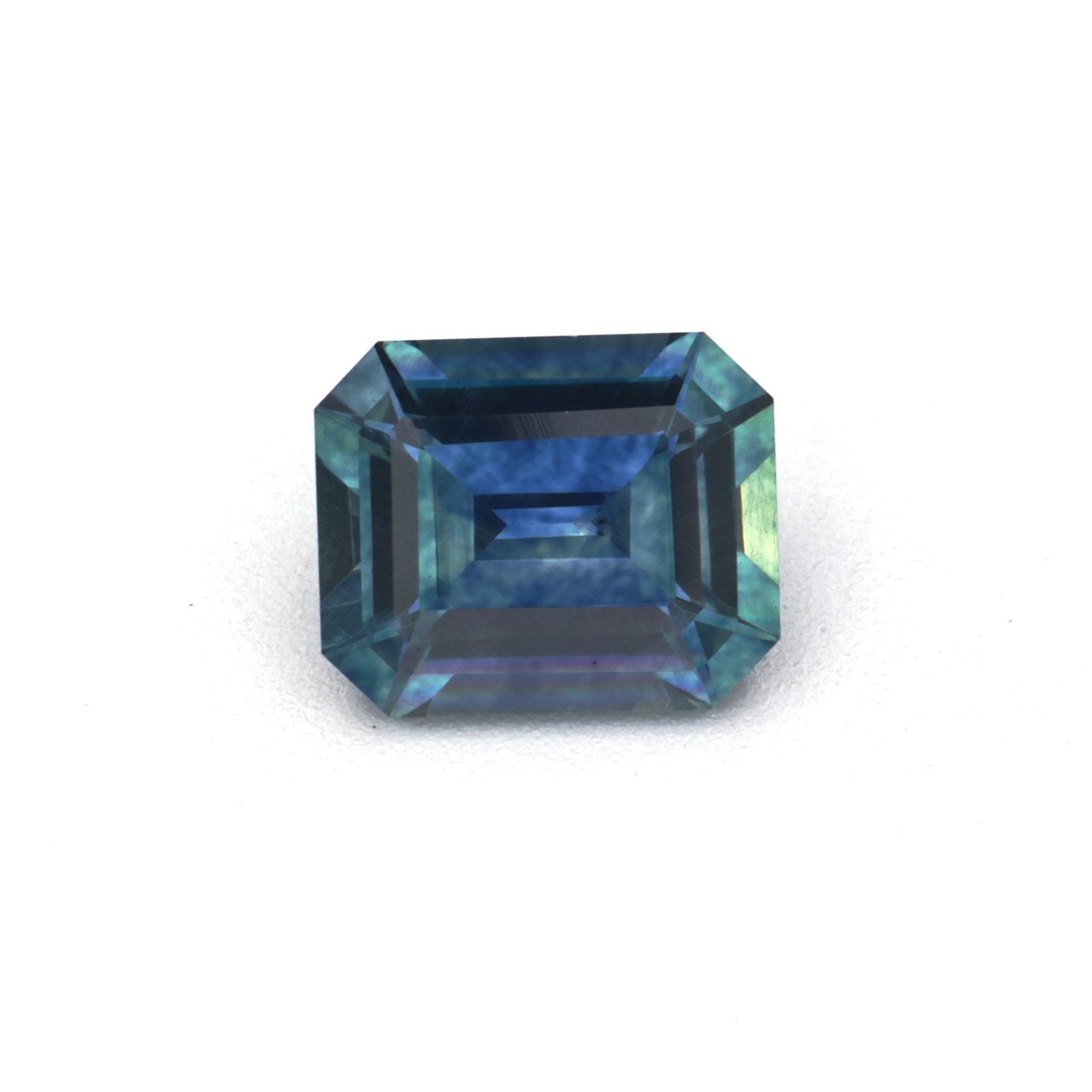 0.65ct Sapphire