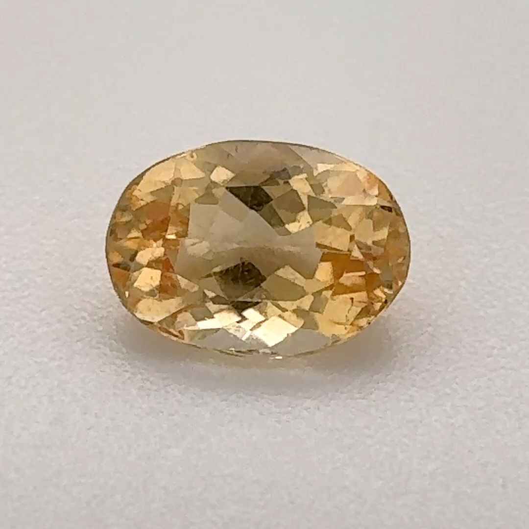 0.9ct TOPAZ