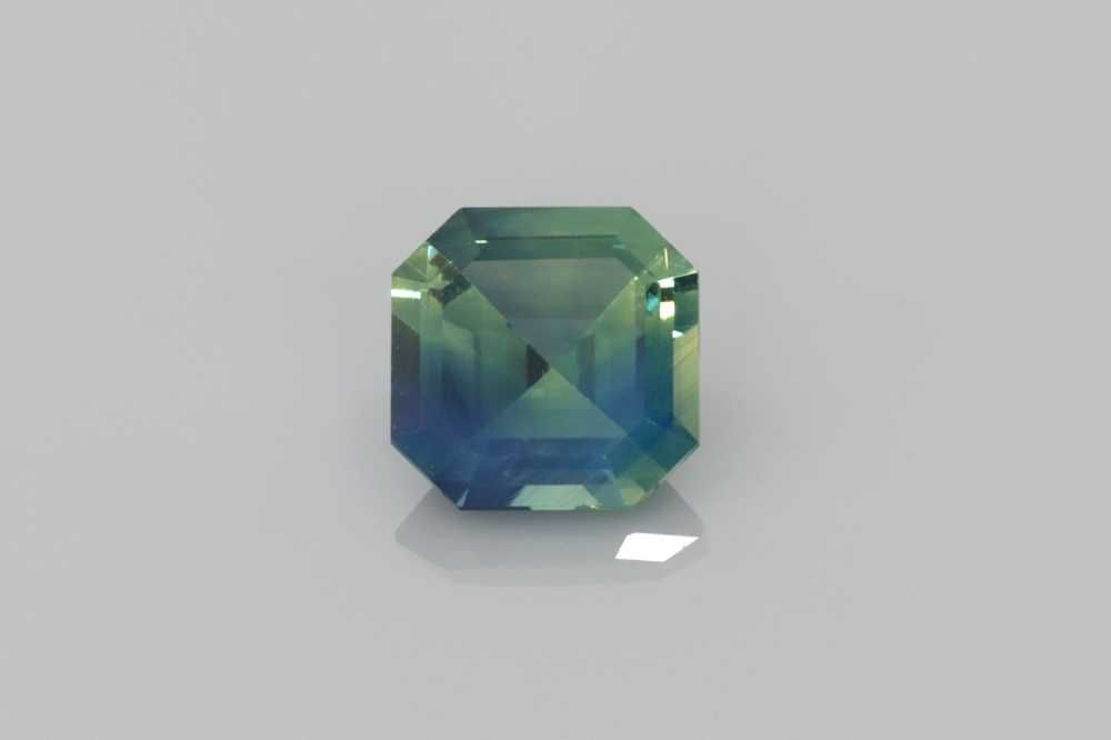 0.65ct Sapphire