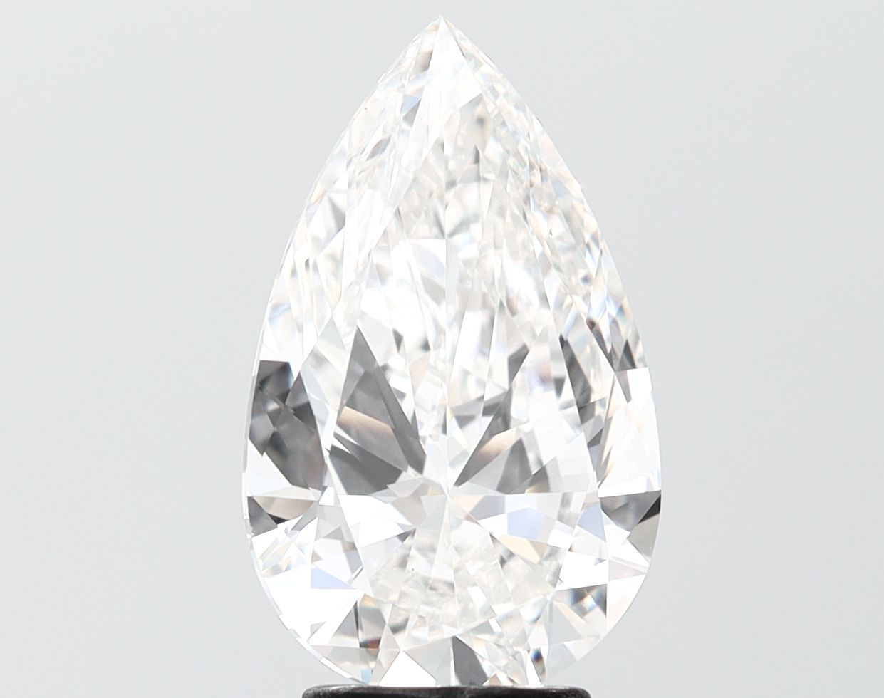 4.01 Carat · F · VVS2 Rare Carat Ideal Cut