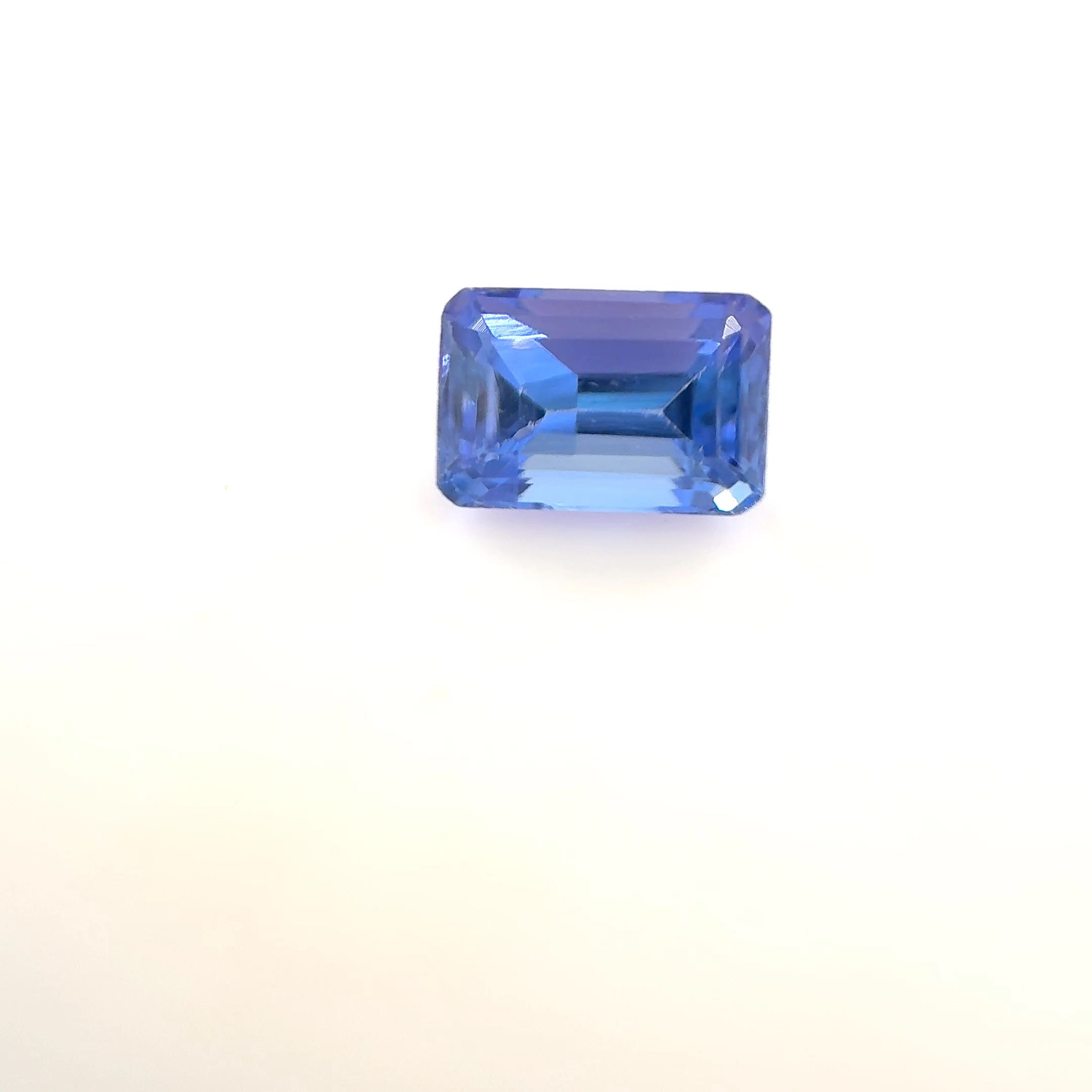0.83ct TANZANITE