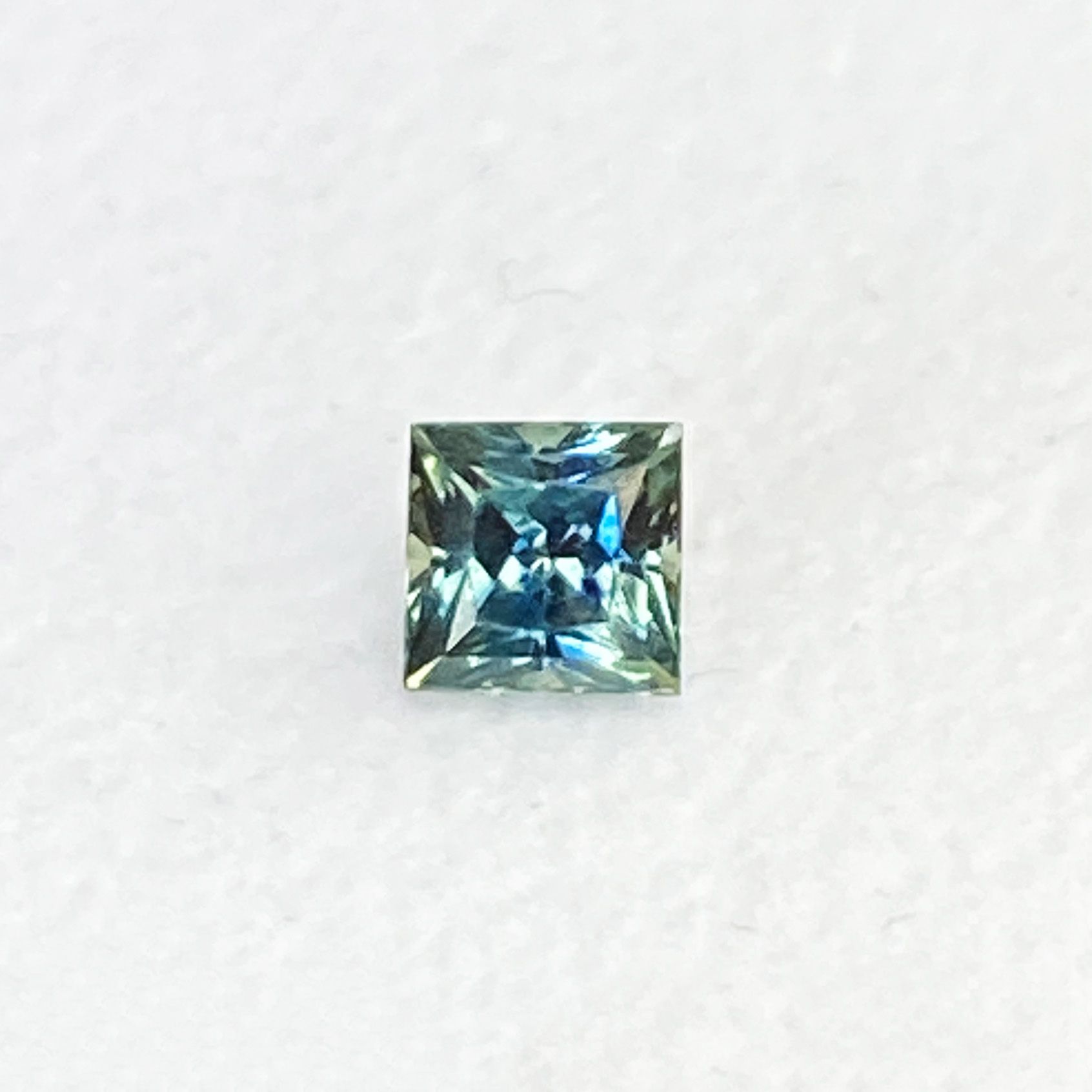 0.46ct Sapphire