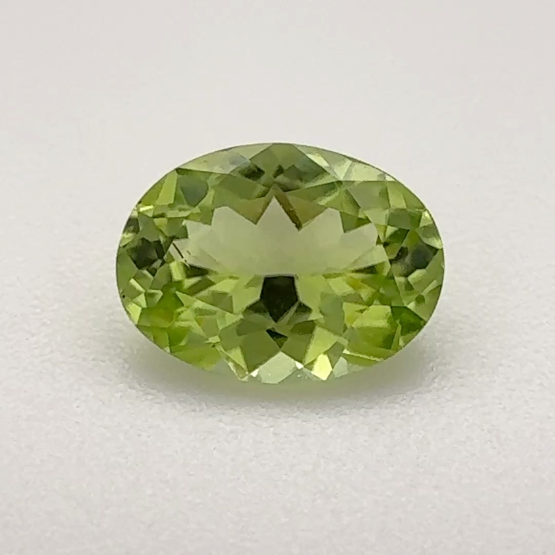 0.935ct PERIDOT