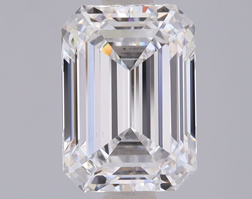 2.01ct Emerald E - VVS2 - Excellent cut - LD35257