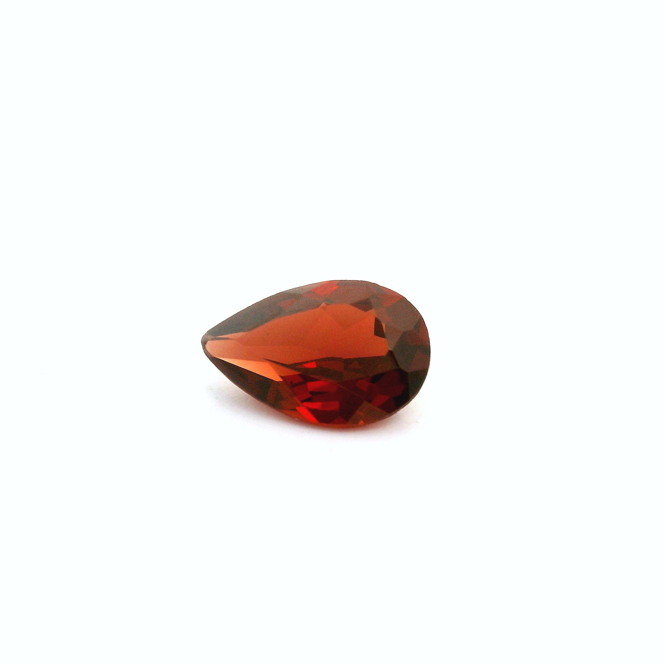 Certified Garnet Pear 0.97 ct gemstone, Red