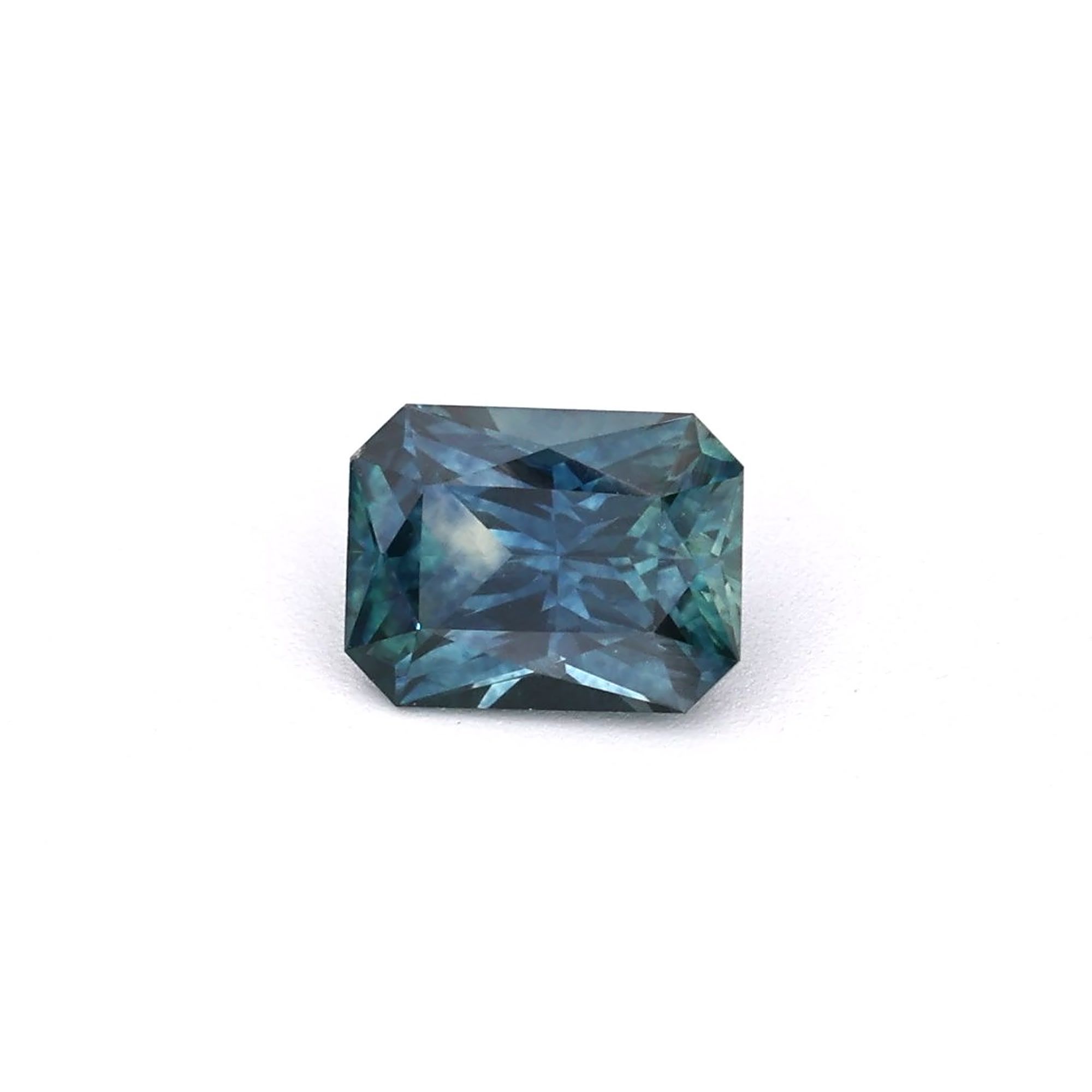 0.76ct Sapphire