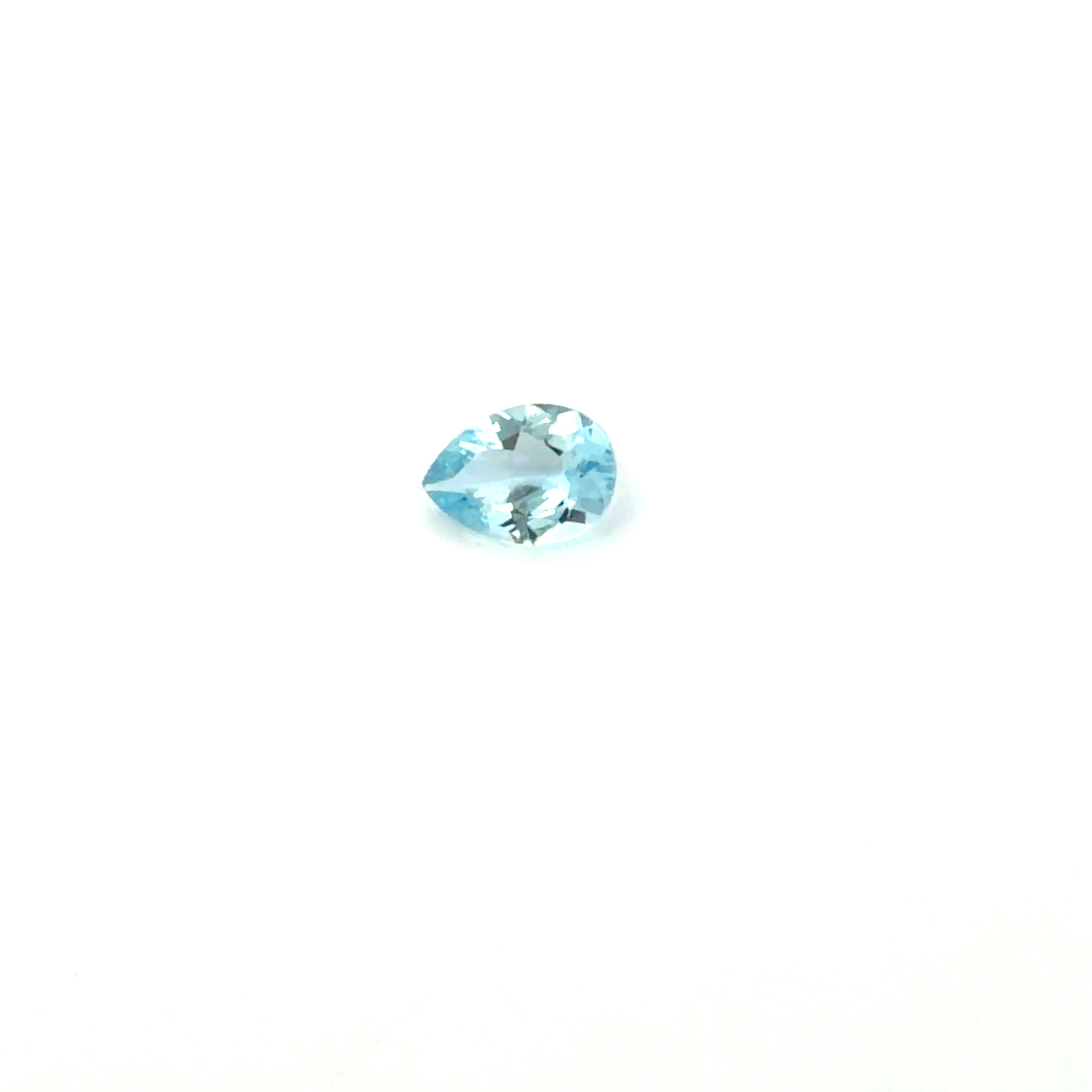 Certified Aquamarine Pear 0.56 ct gemstone, Blue