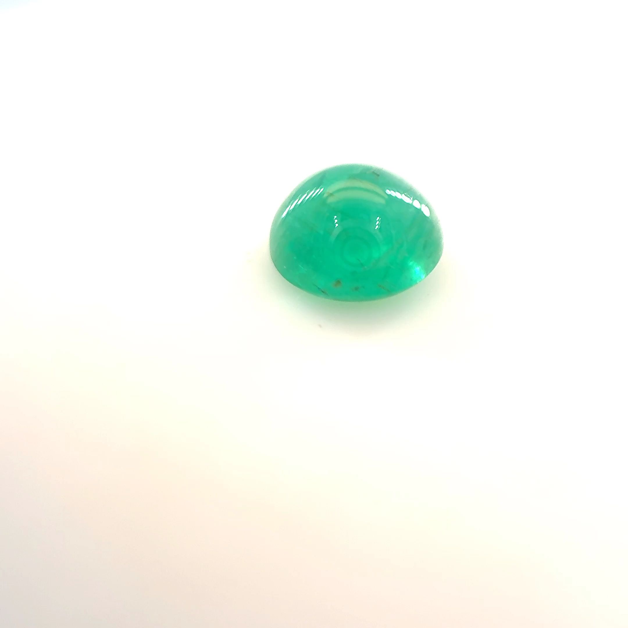 0.9ct EMERALD