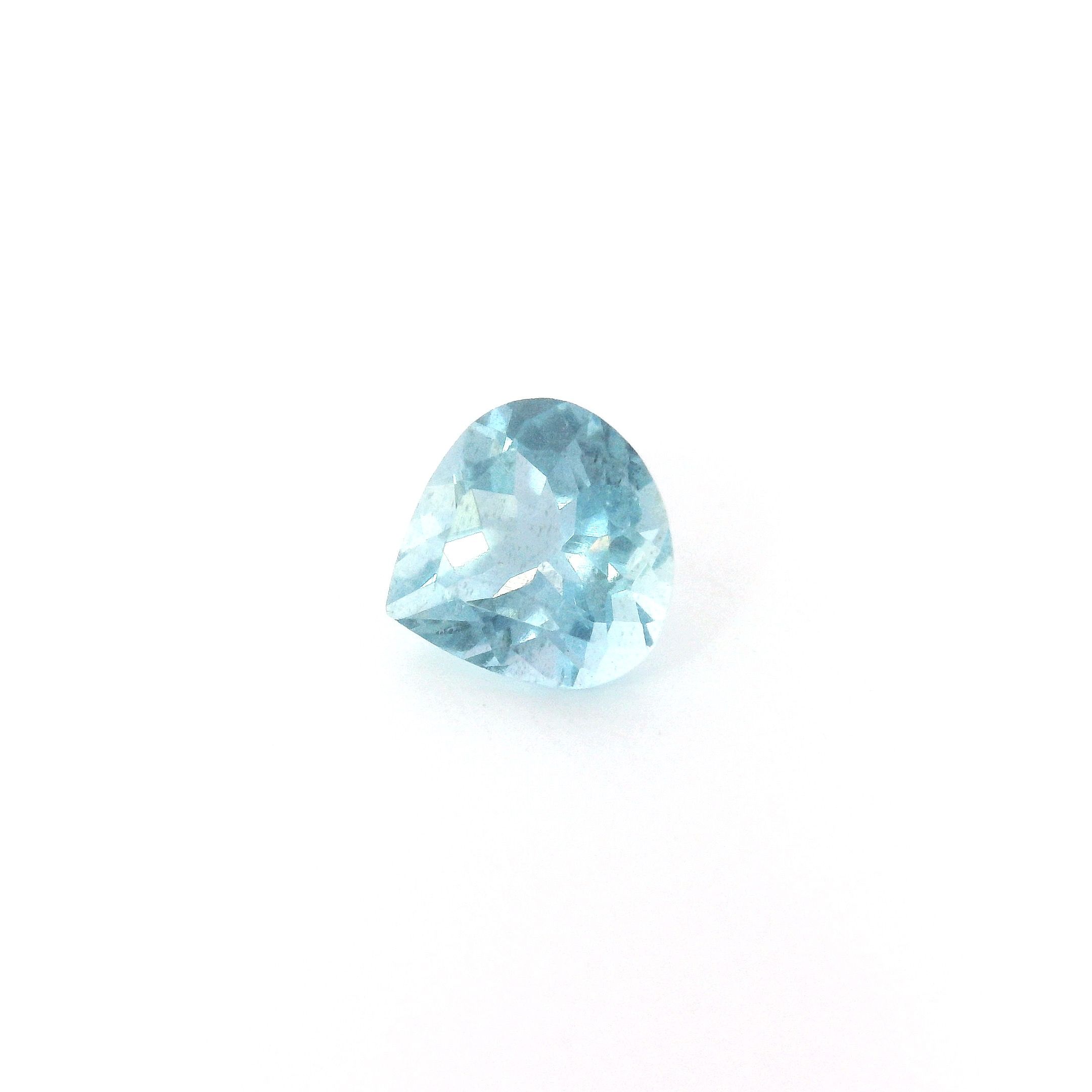 0.9ct AQUAMARINE