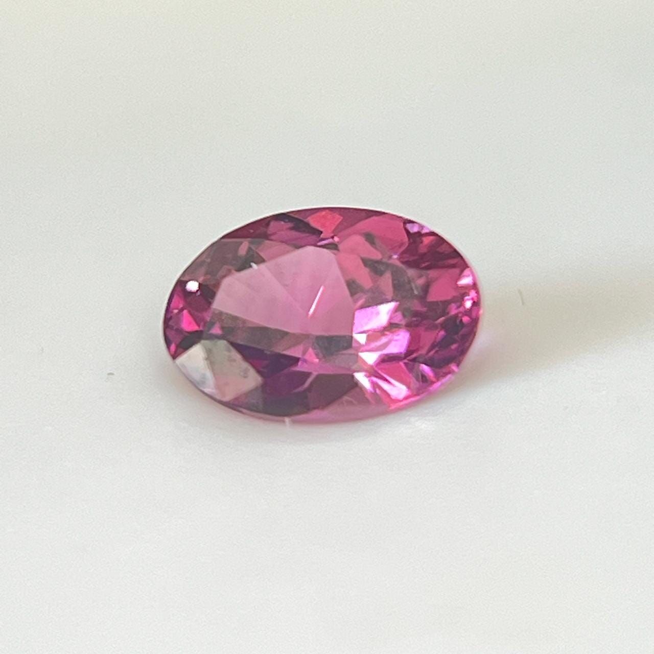 Certified Tourmaline Oval 0.58 ct gemstone, Pink