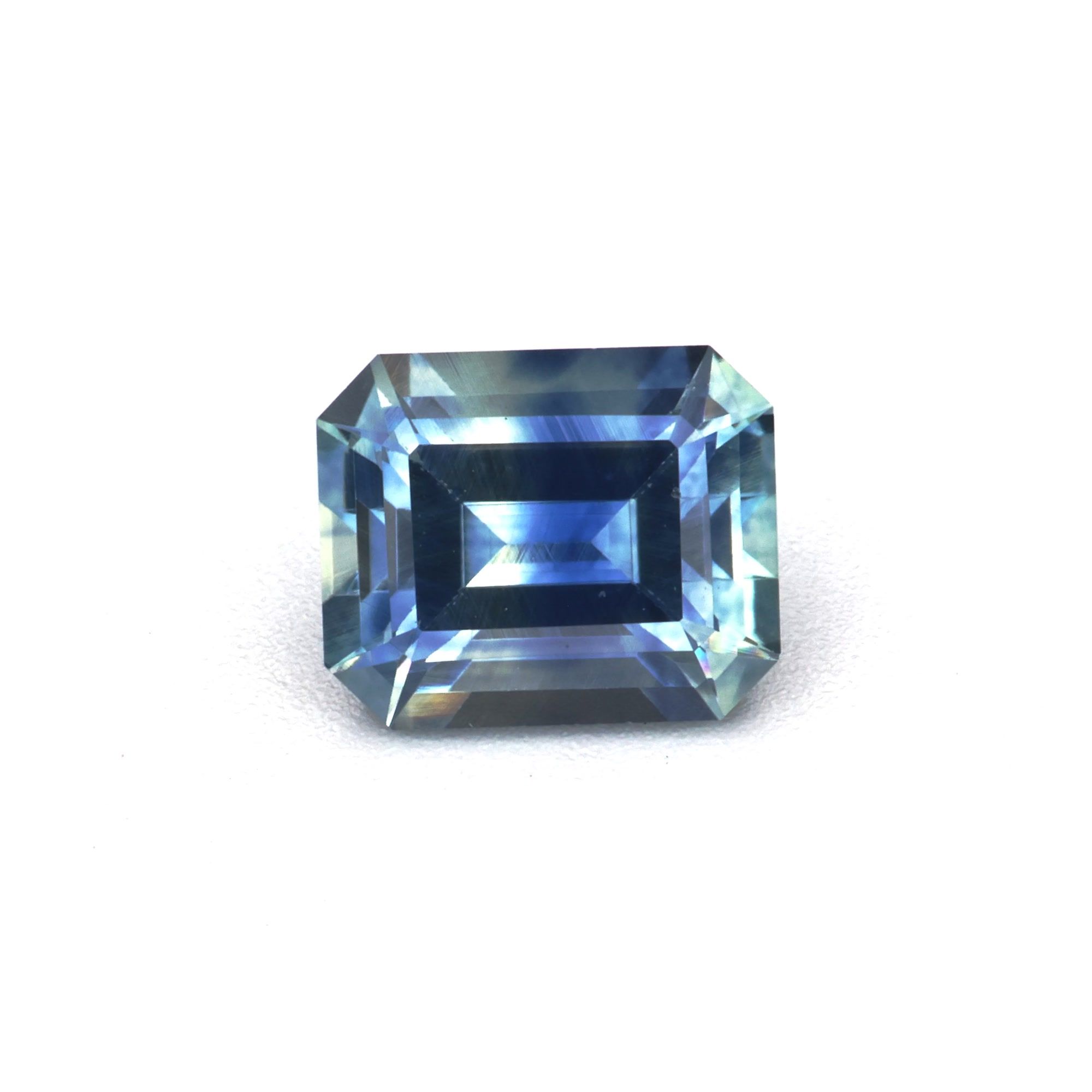 0.68ct Sapphire
