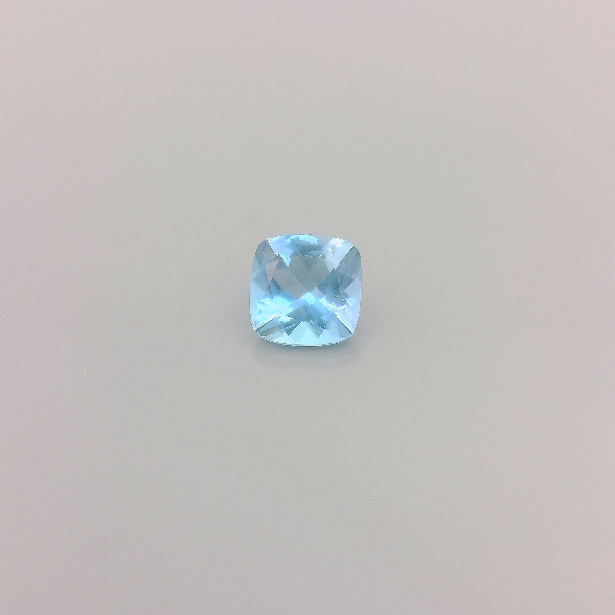 0.39 ct Cushion Blue Aquamarine