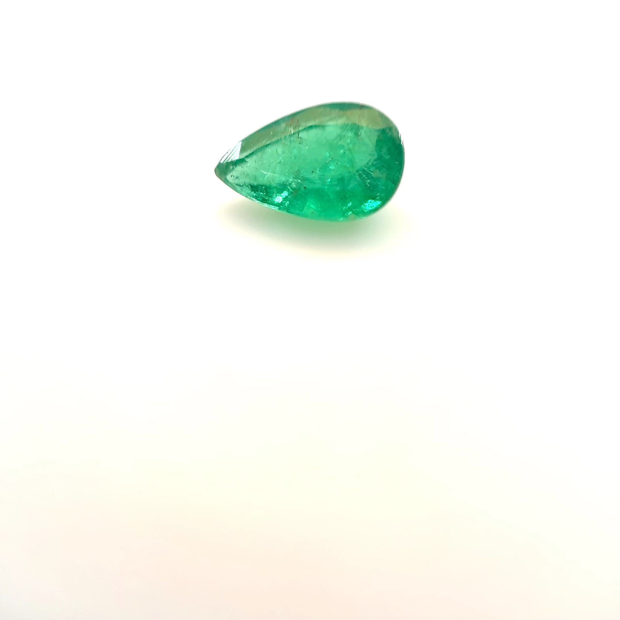 0.93ct EMERALD