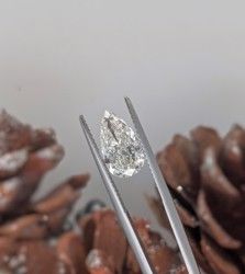 2,01 ct Diament naturalny w szlifie gruszki