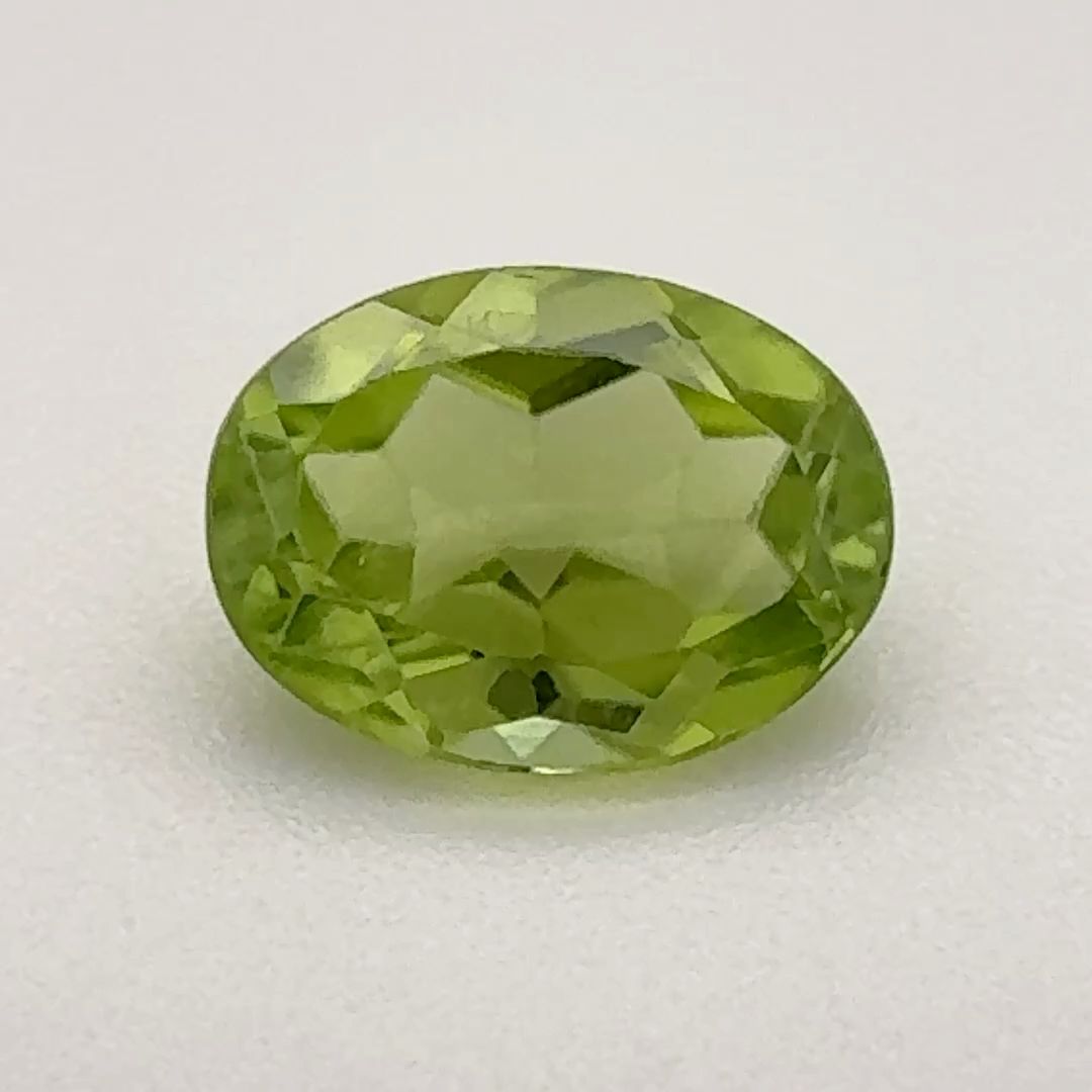 1.4ct PERIDOT
