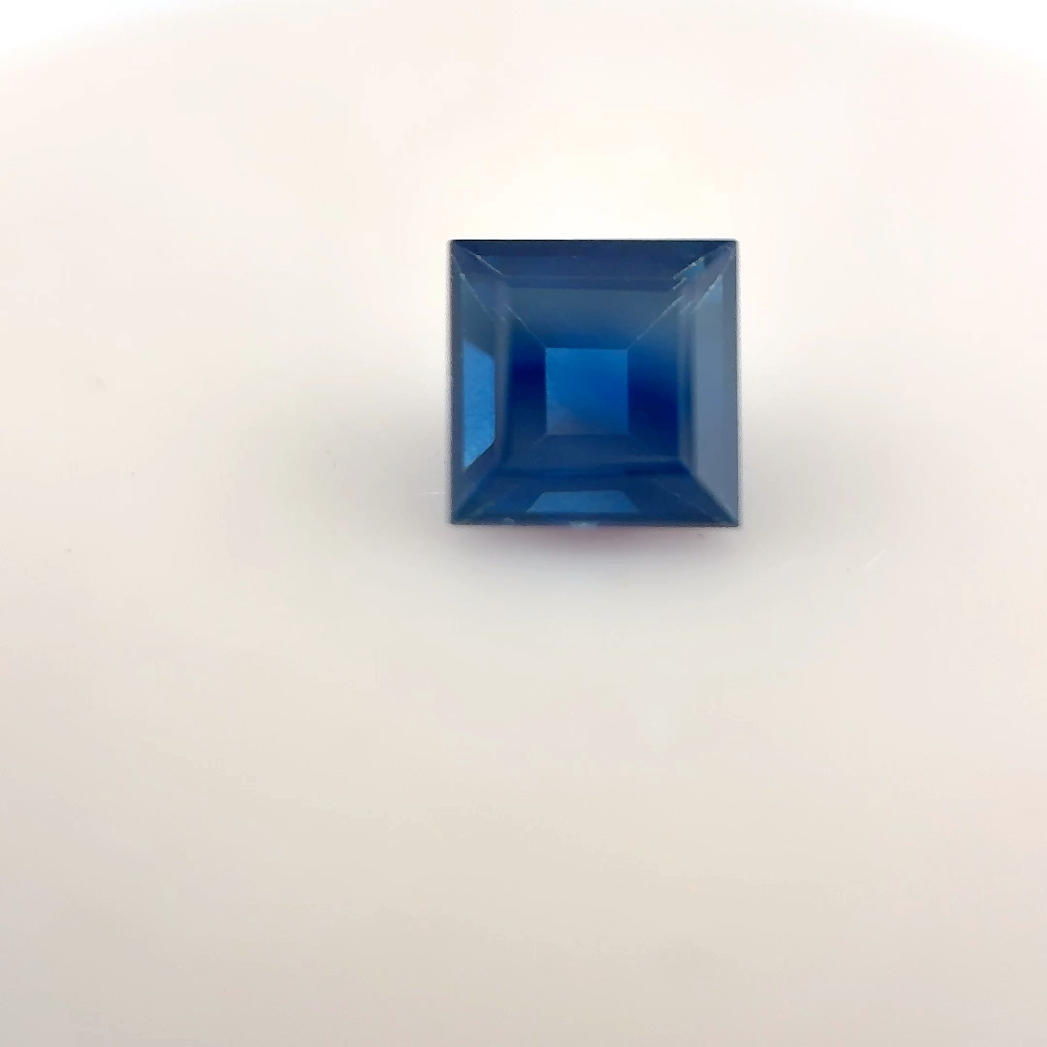 0.94ct SAPPHIRE