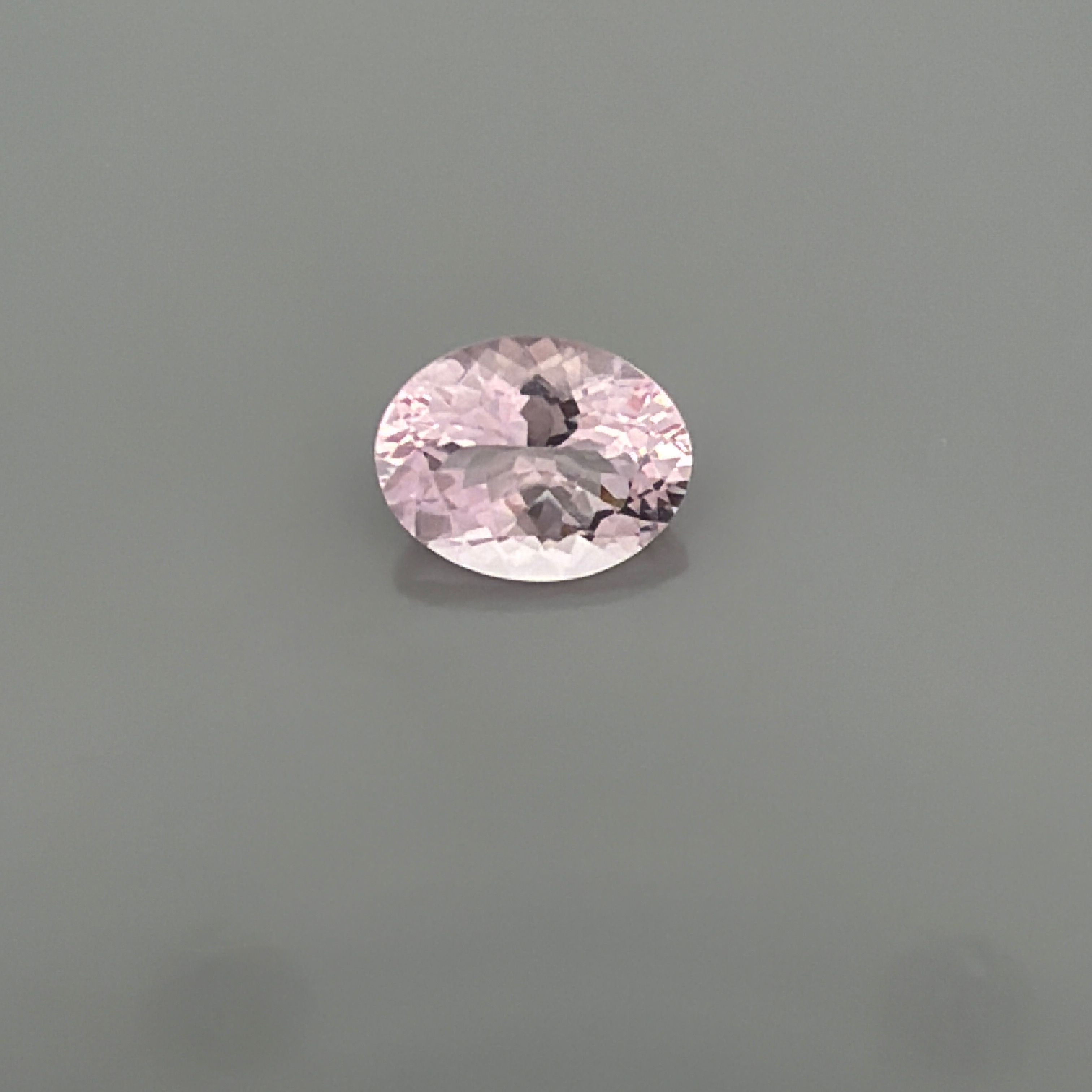 2.39 ct Oval Pink Morganite