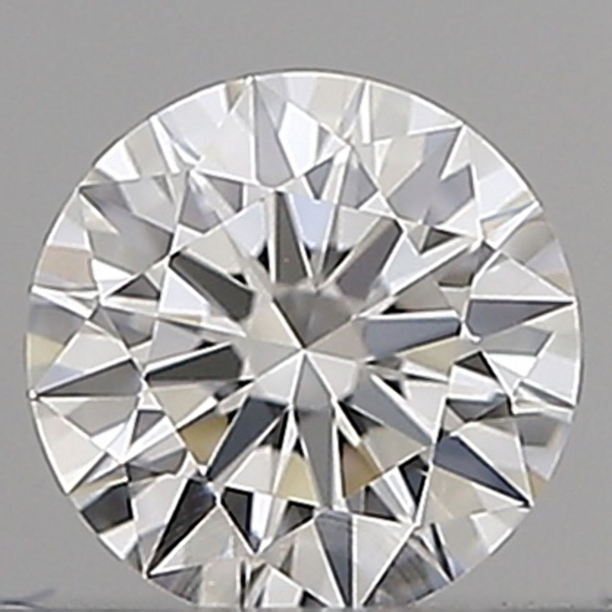 ROUND 0.19 carat diamond