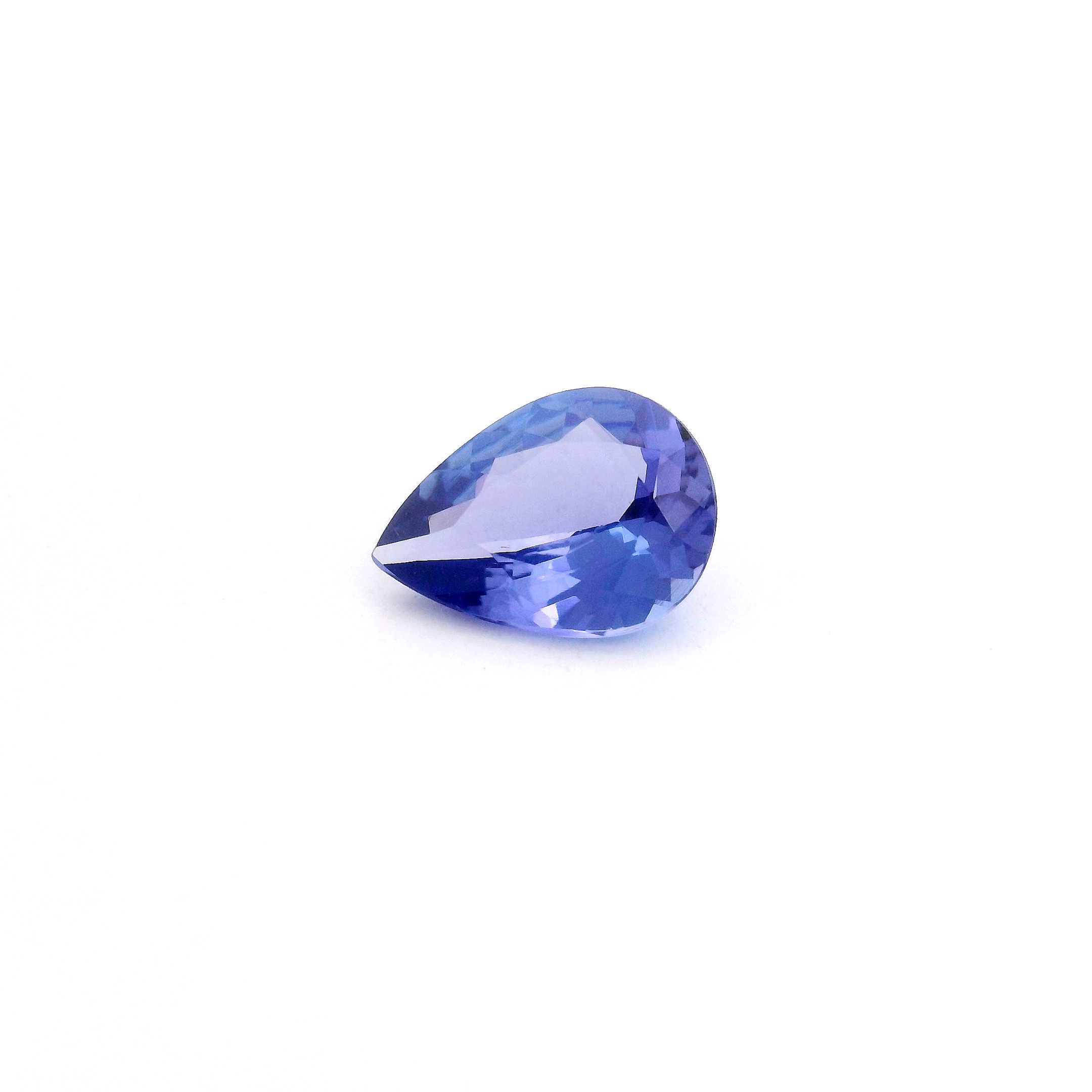 0.95ct TANZANITE
