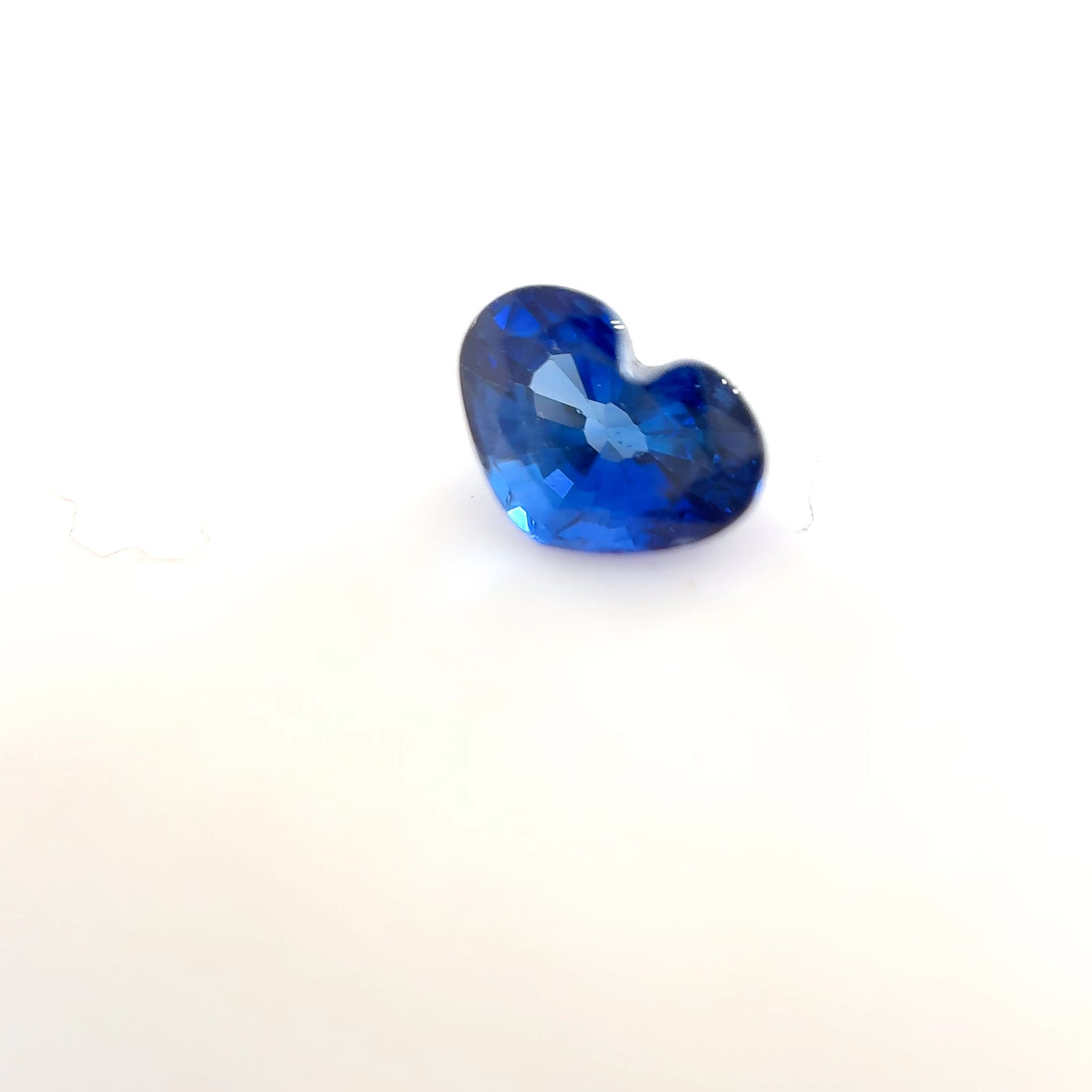 0.8ct SAPPHIRE