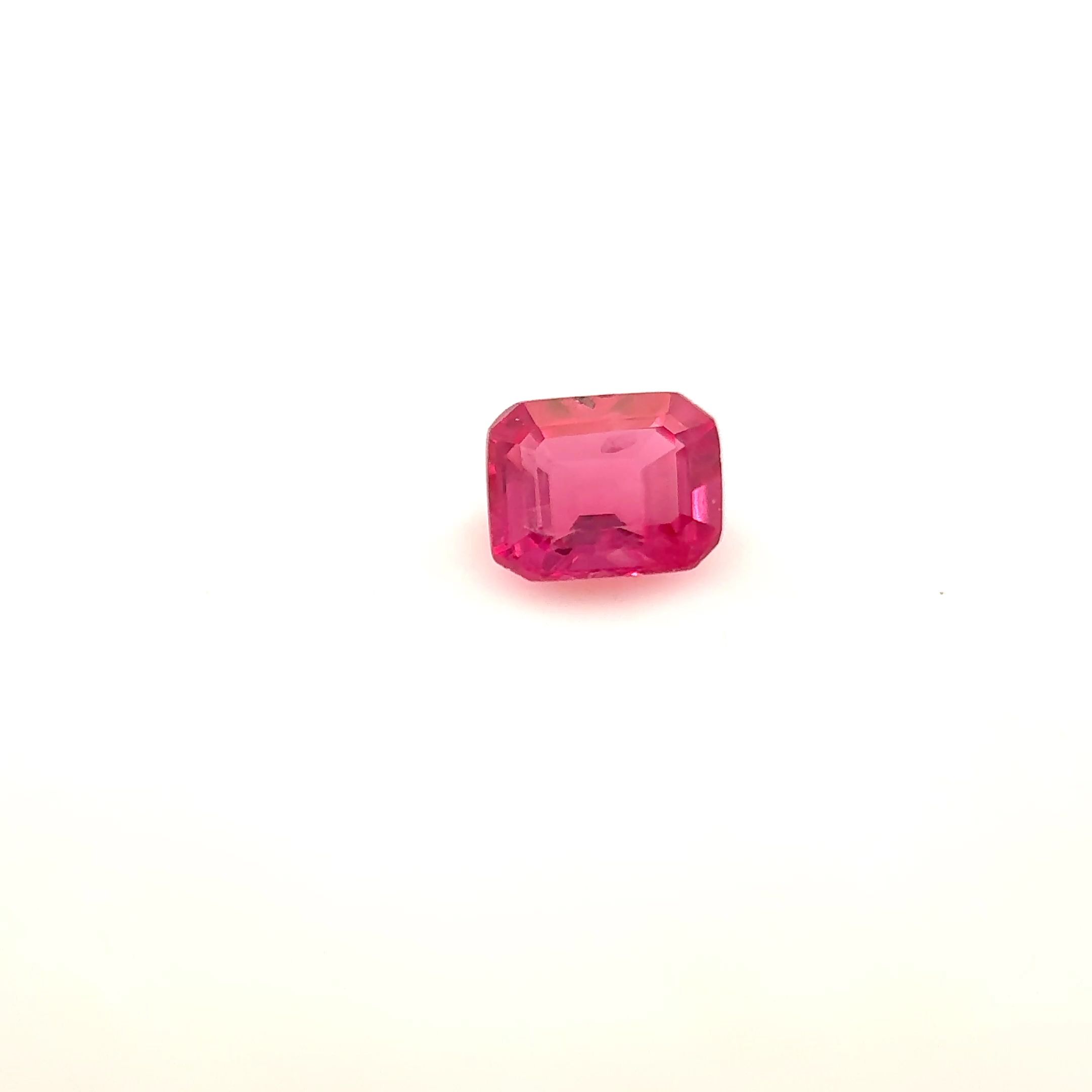 Certified Ruby Emerald 0.31 ct gemstone, Red