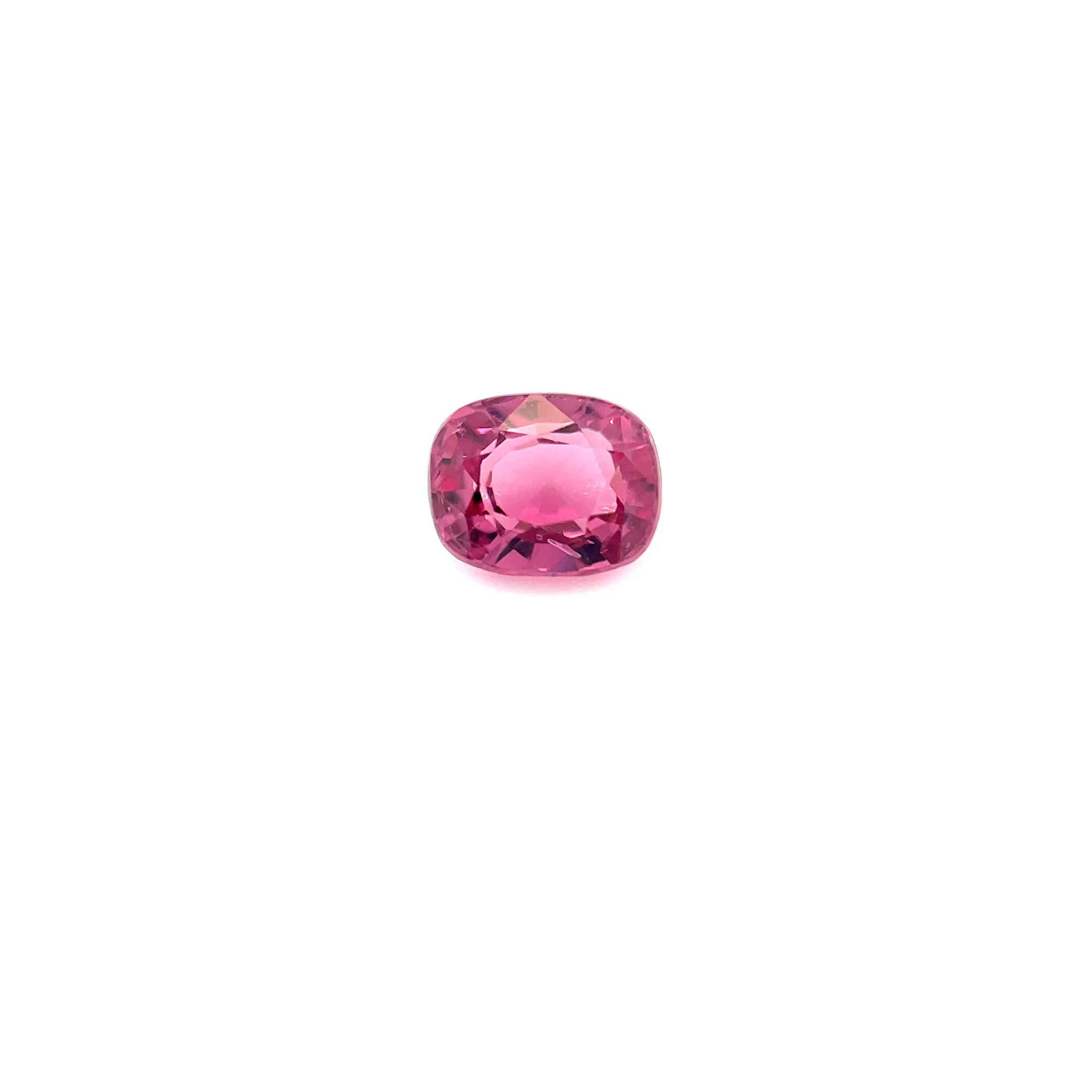 0.86ct SPINEL