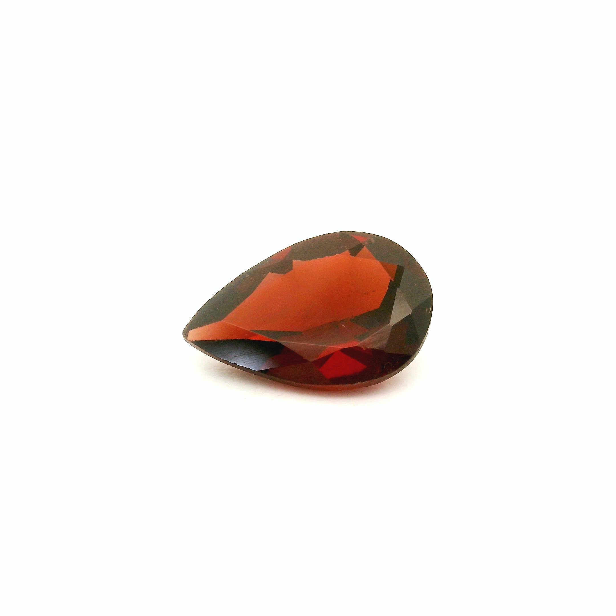 Certified Garnet Pear 1.28 ct gemstone, Red