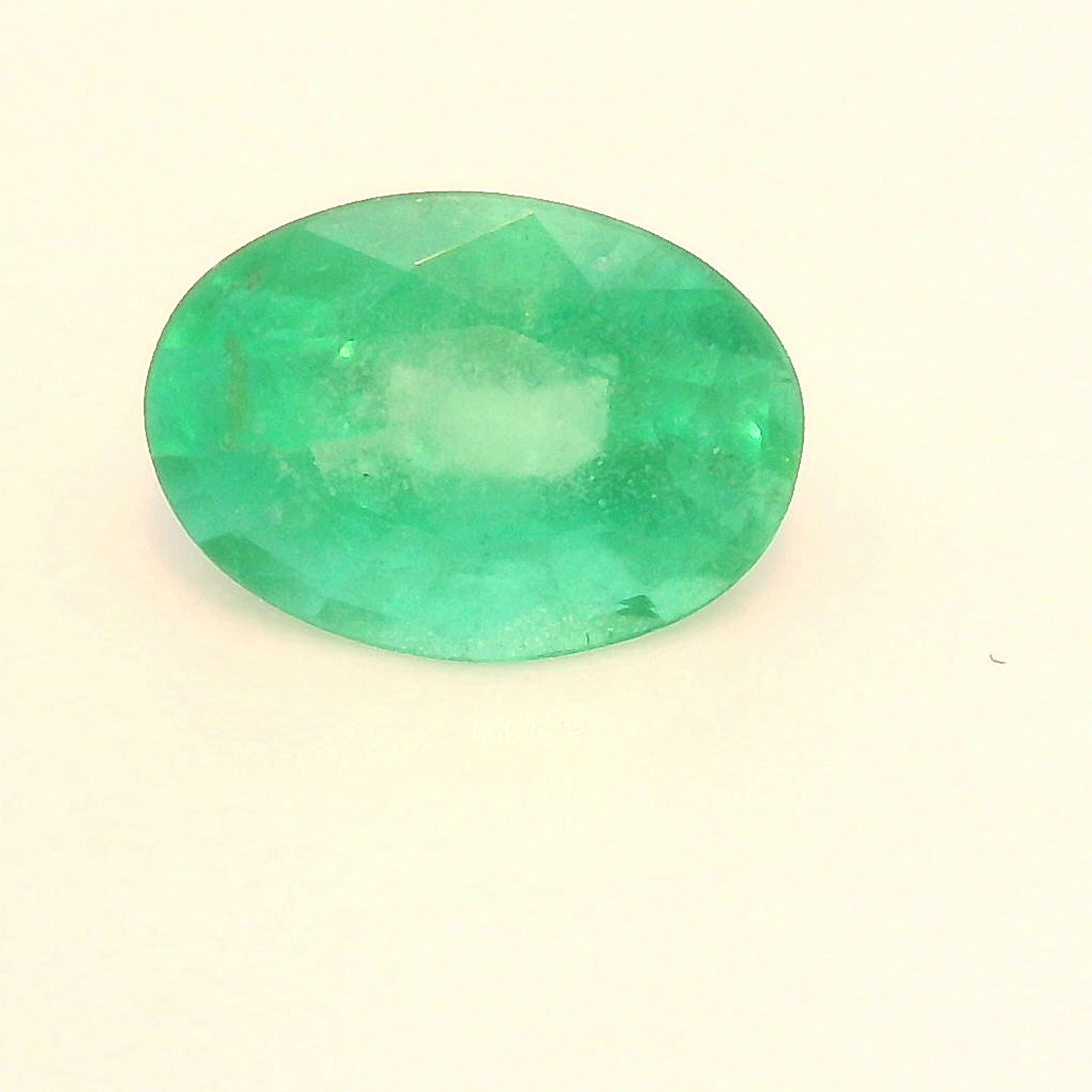 0.87ct EMERALD