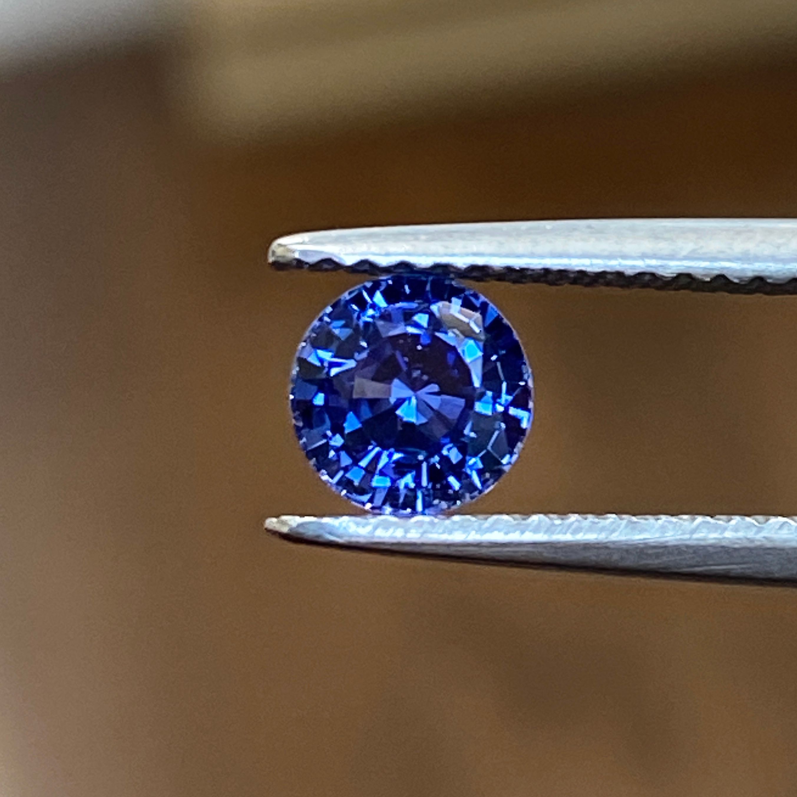0.9ct Sapphire
