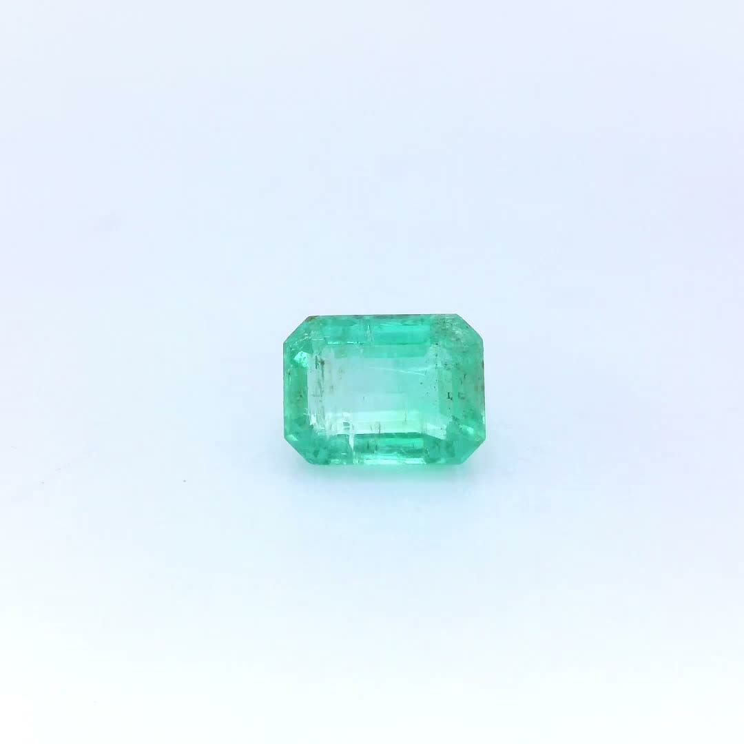 0.96ct EMERALD
